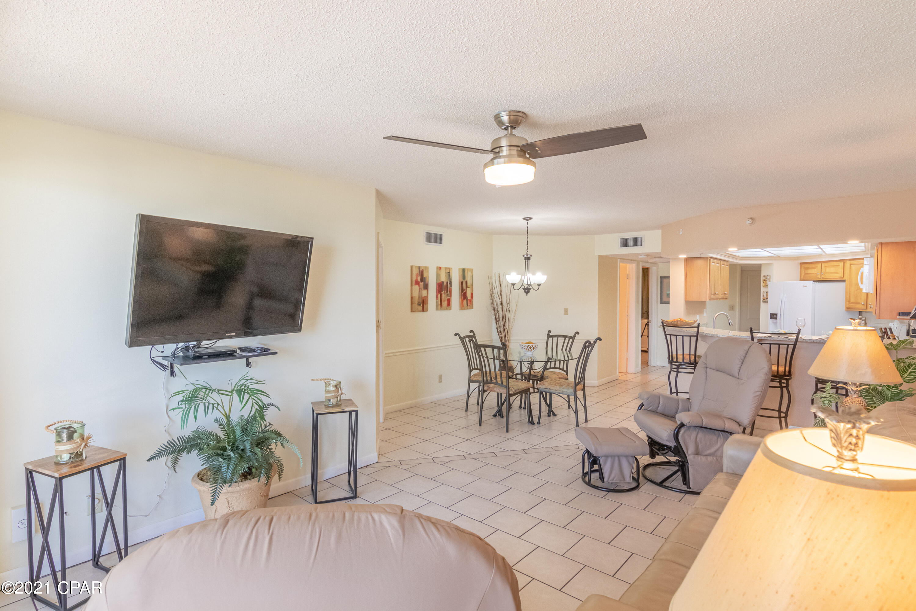 Summerhouse Condo. - Residential