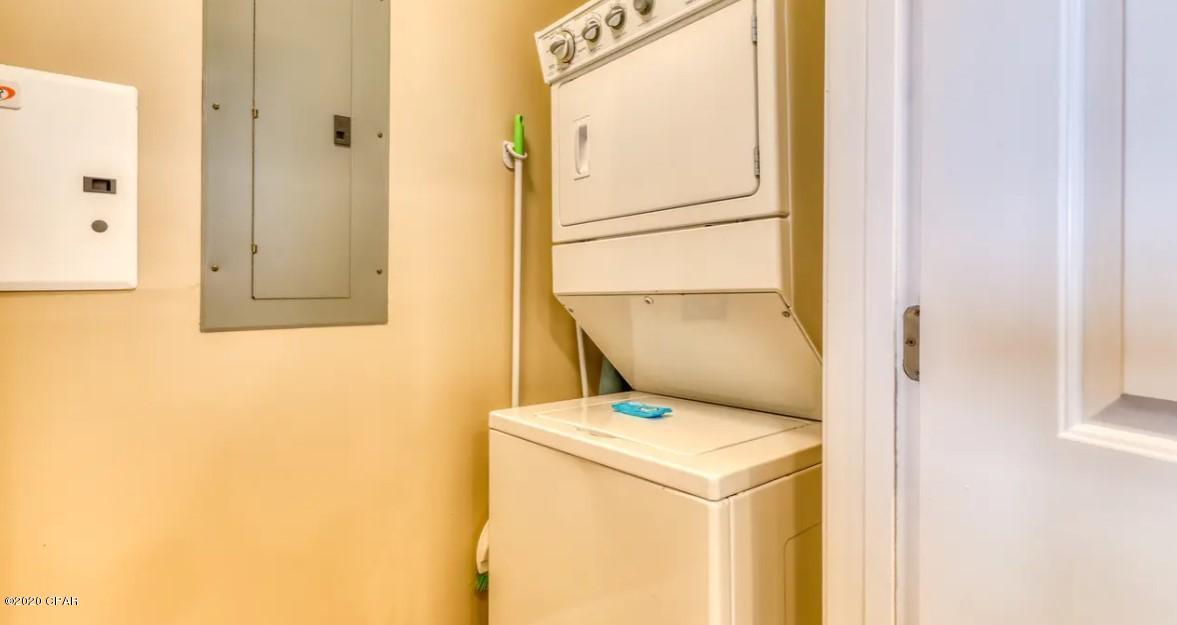 Sterling Breeze - Residential