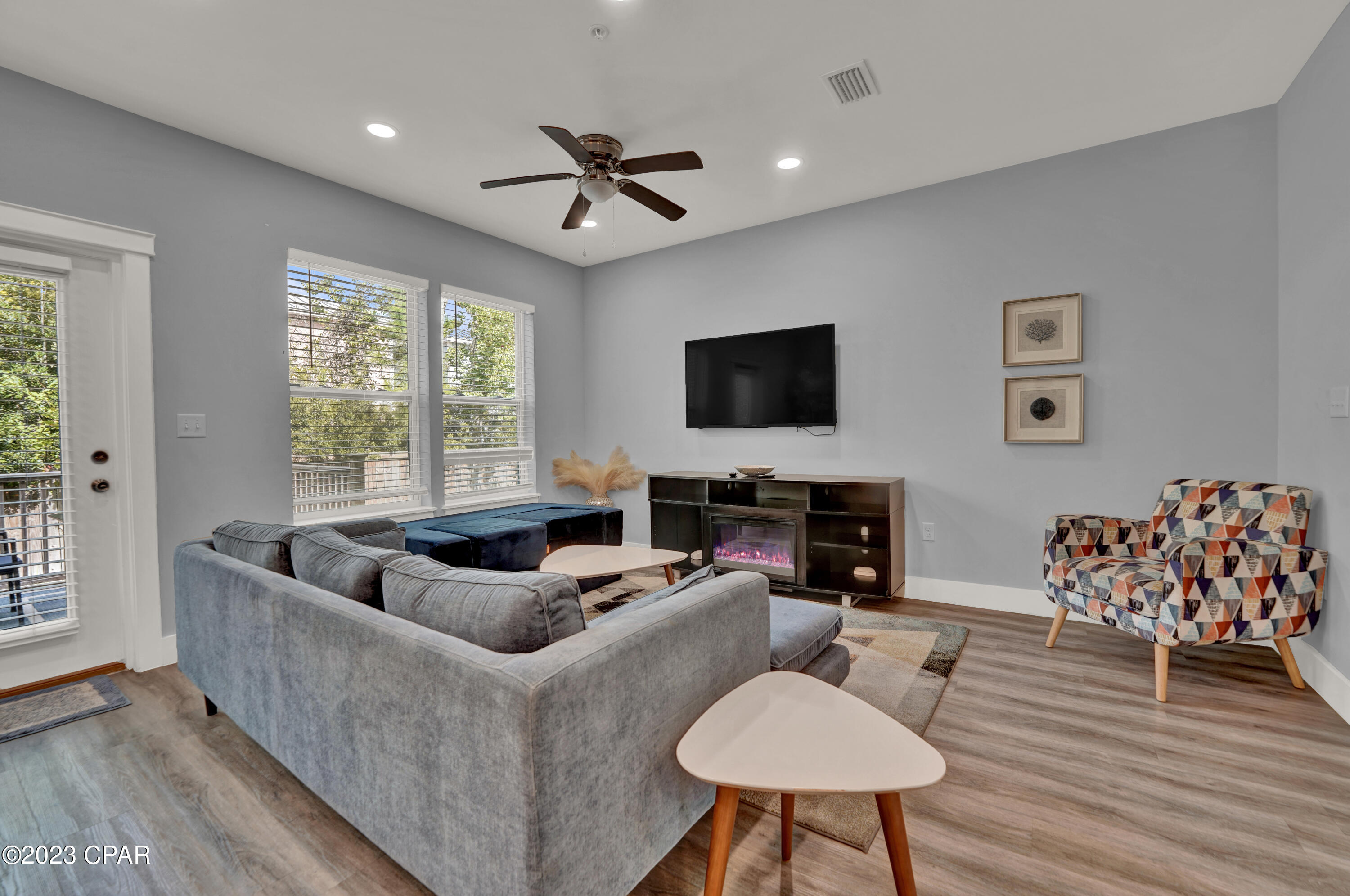 [No Recorded Subdiv] - Residential