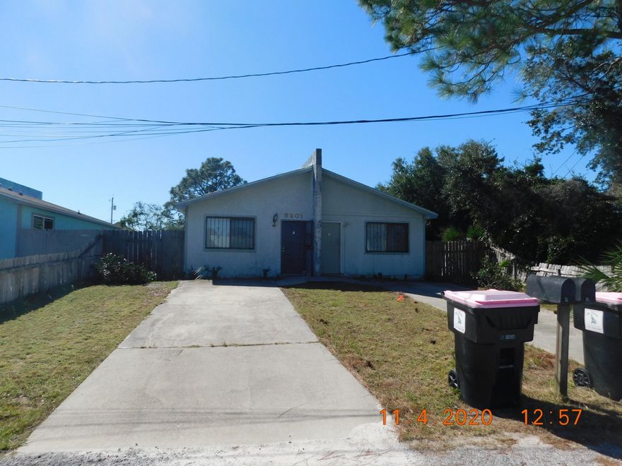 Hurricane damaged property, entered for comp purposes only. Needs about $25,000-$30k in repair.