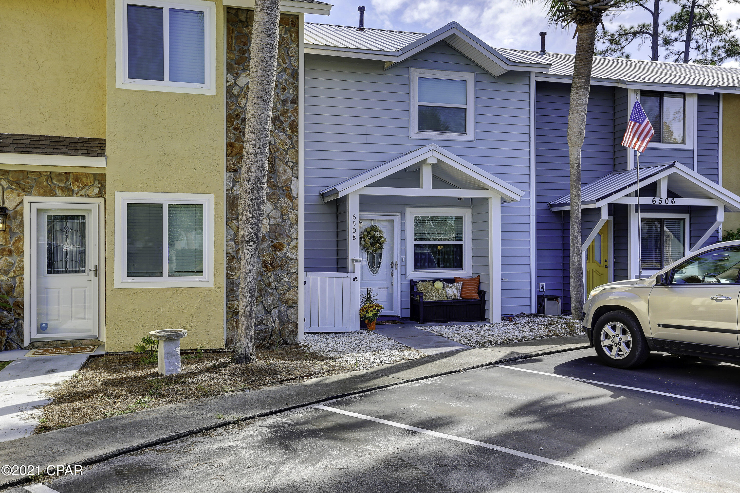 Harbour Towne - Residential