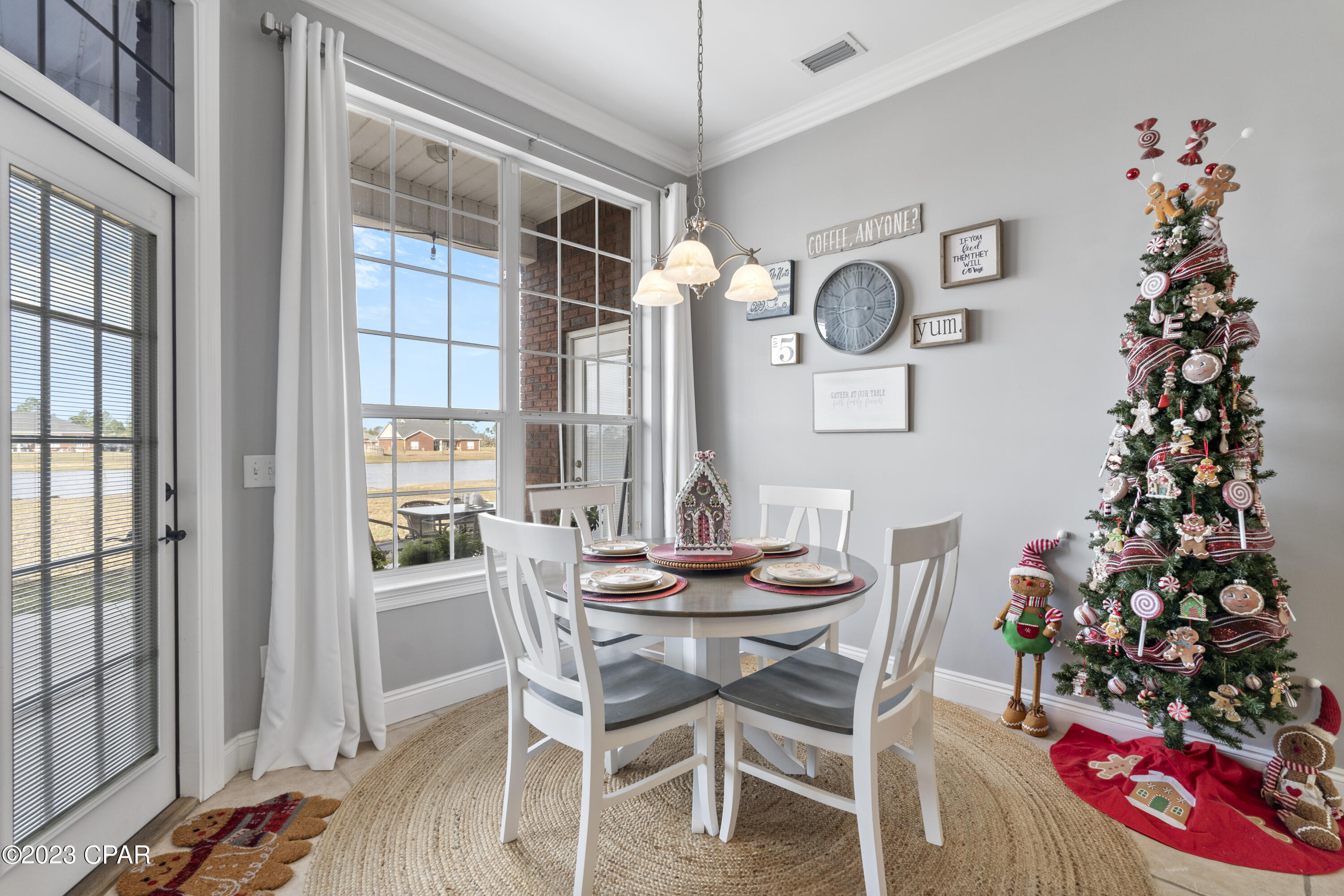 Kirkland Manor - Residential