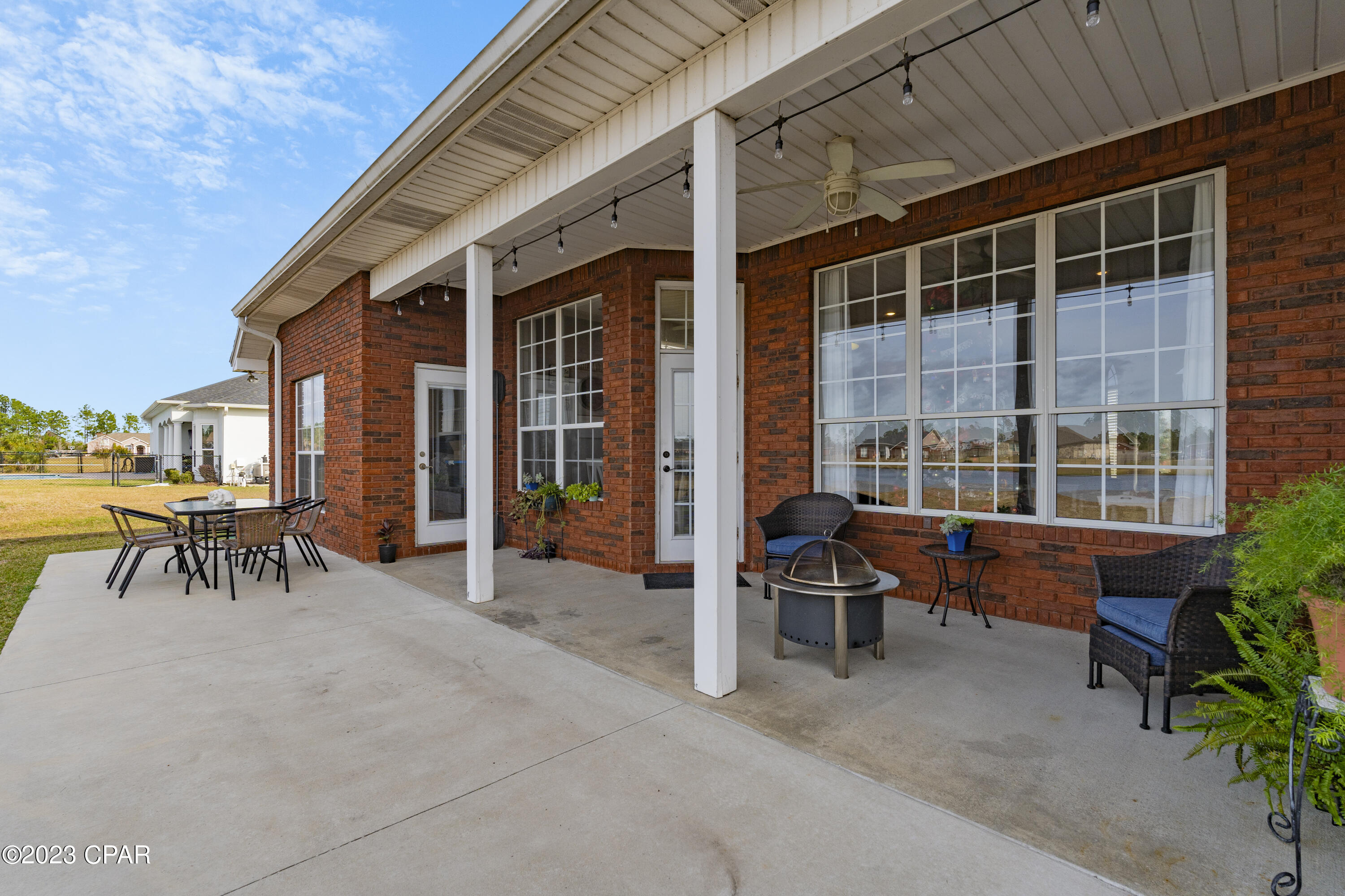 Kirkland Manor - Residential