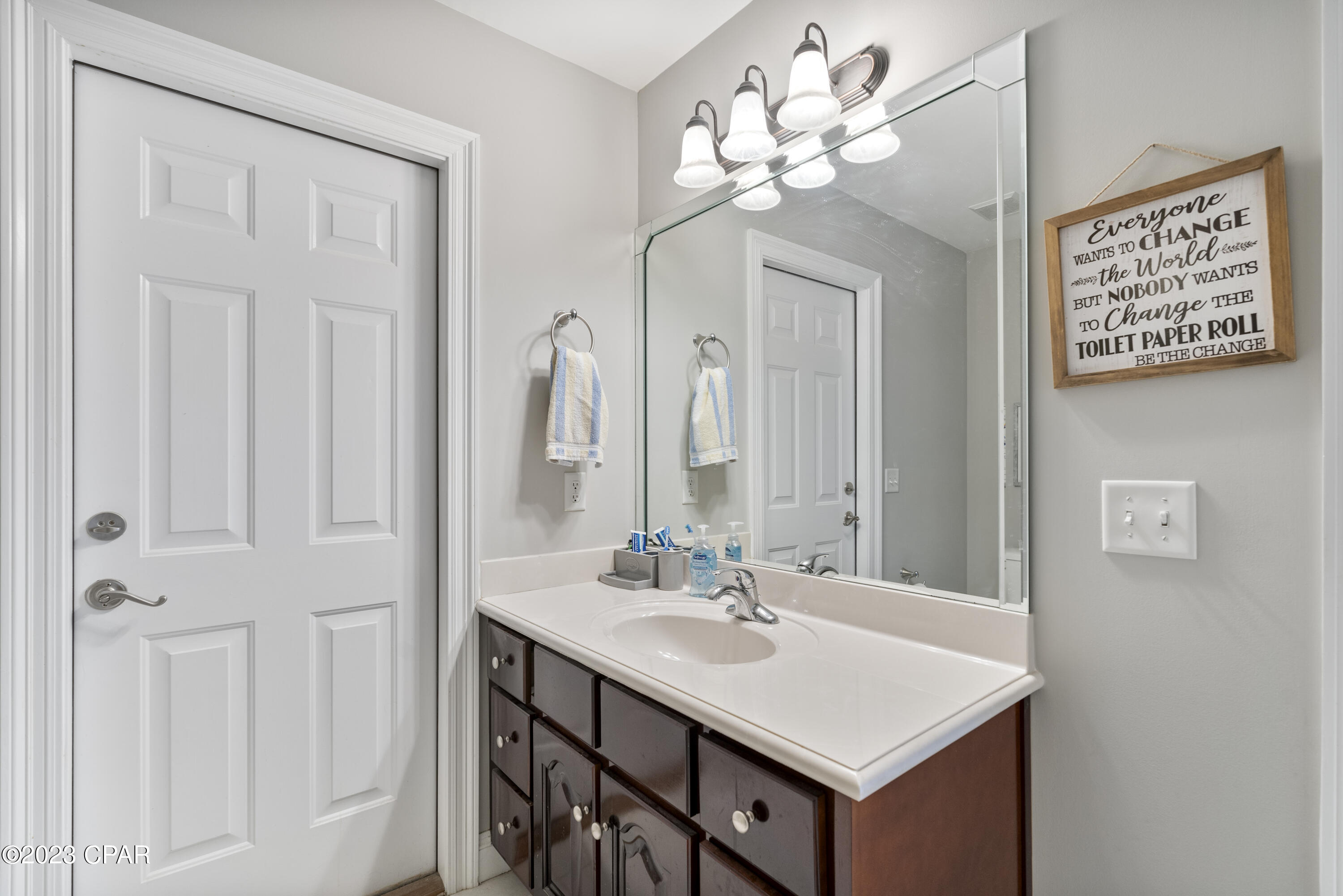 Kirkland Manor - Residential