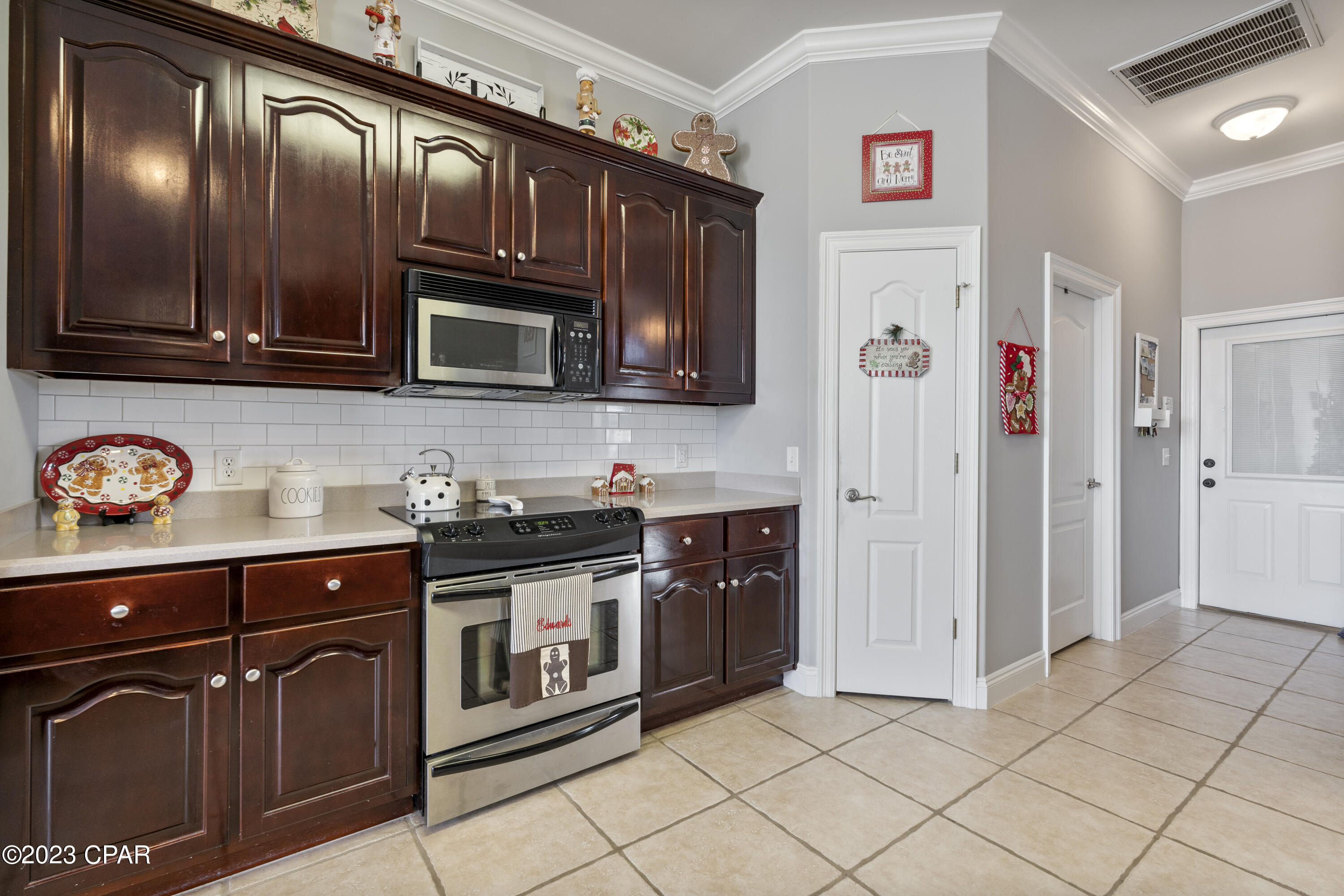 Kirkland Manor - Residential