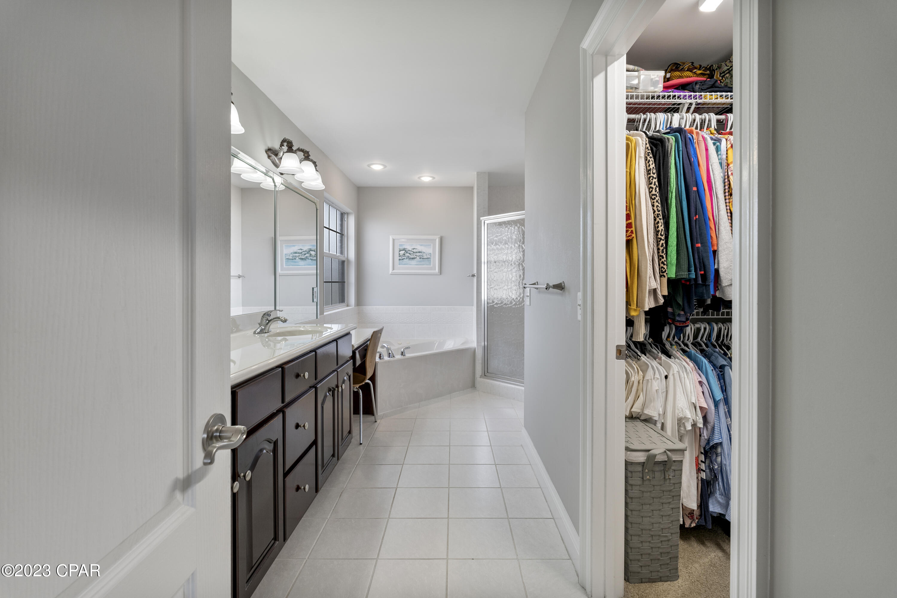 Kirkland Manor - Residential