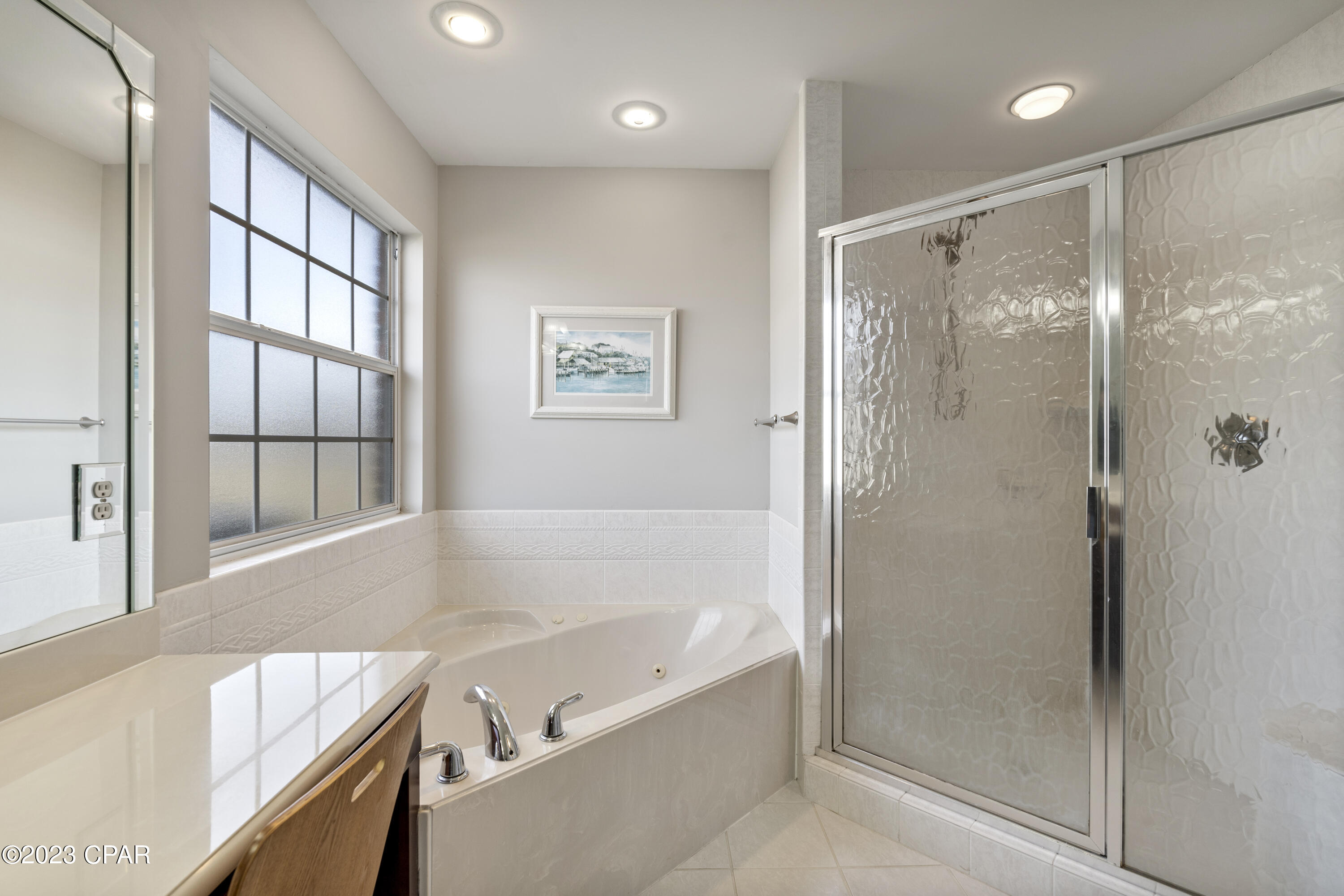 Kirkland Manor - Residential