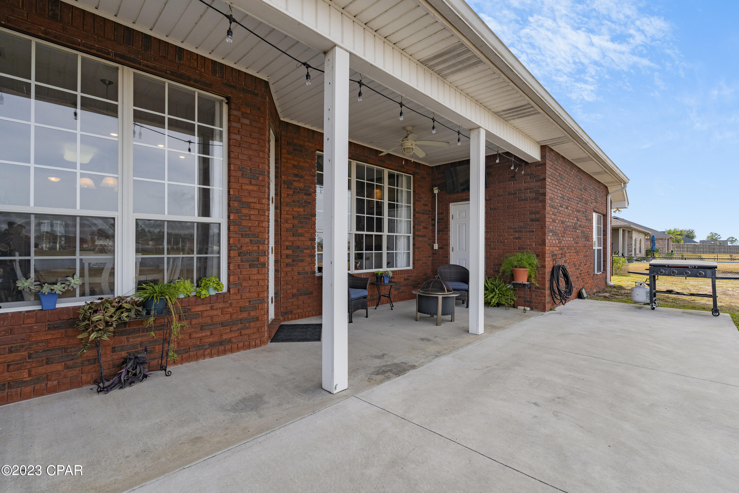 Kirkland Manor - Residential