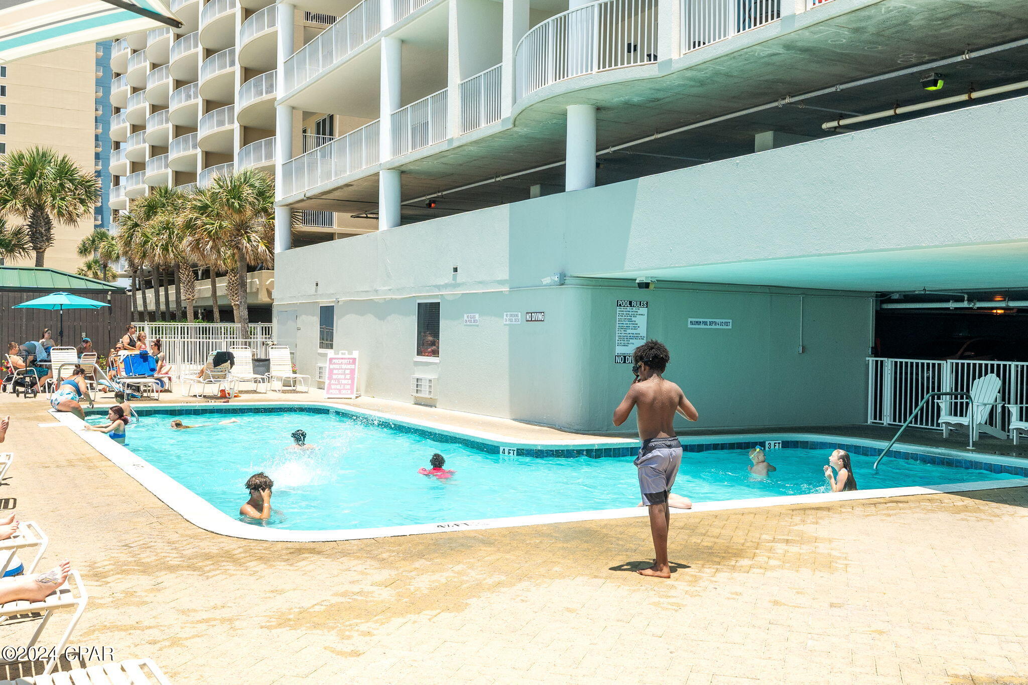 Ocean Ritz - Residential