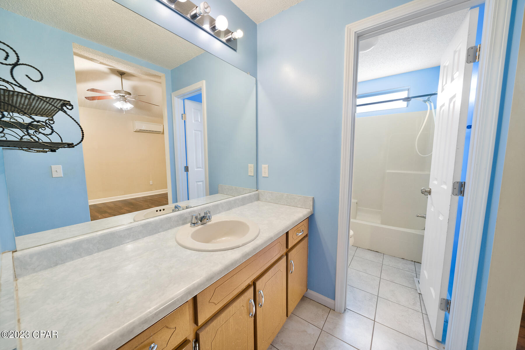 Belaire Estates U-6 - Residential Lease