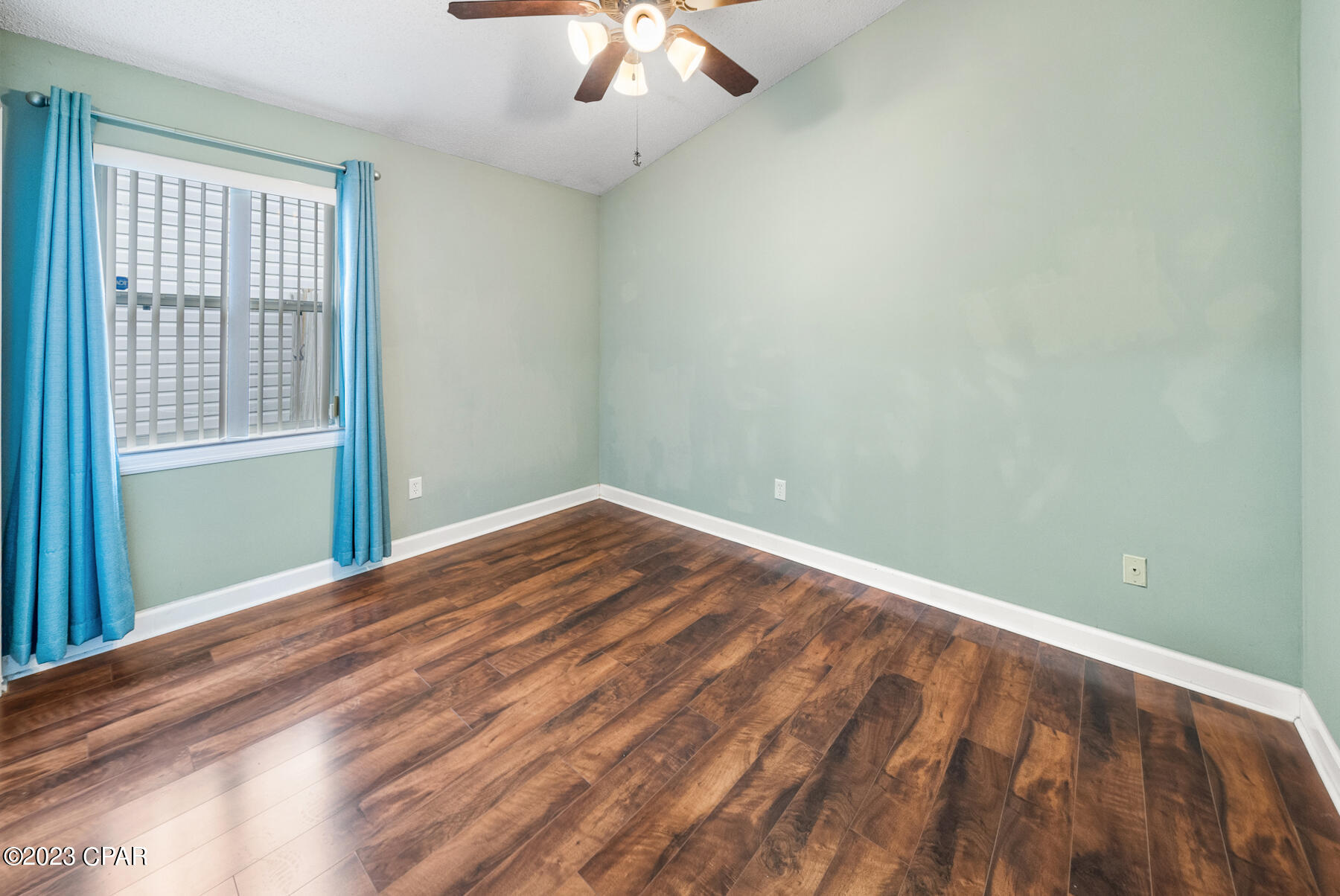 Belaire Estates U-6 - Residential Lease