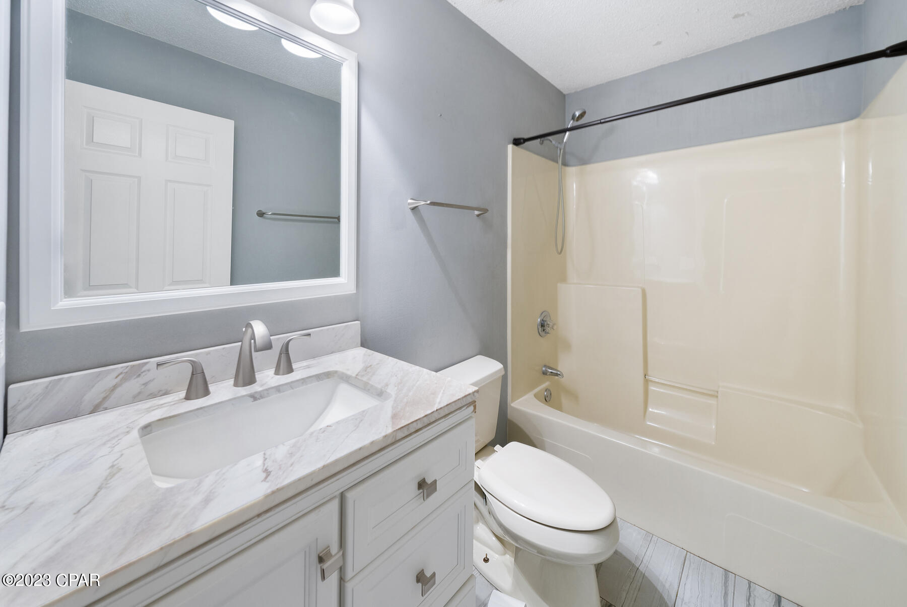 Belaire Estates U-6 - Residential Lease