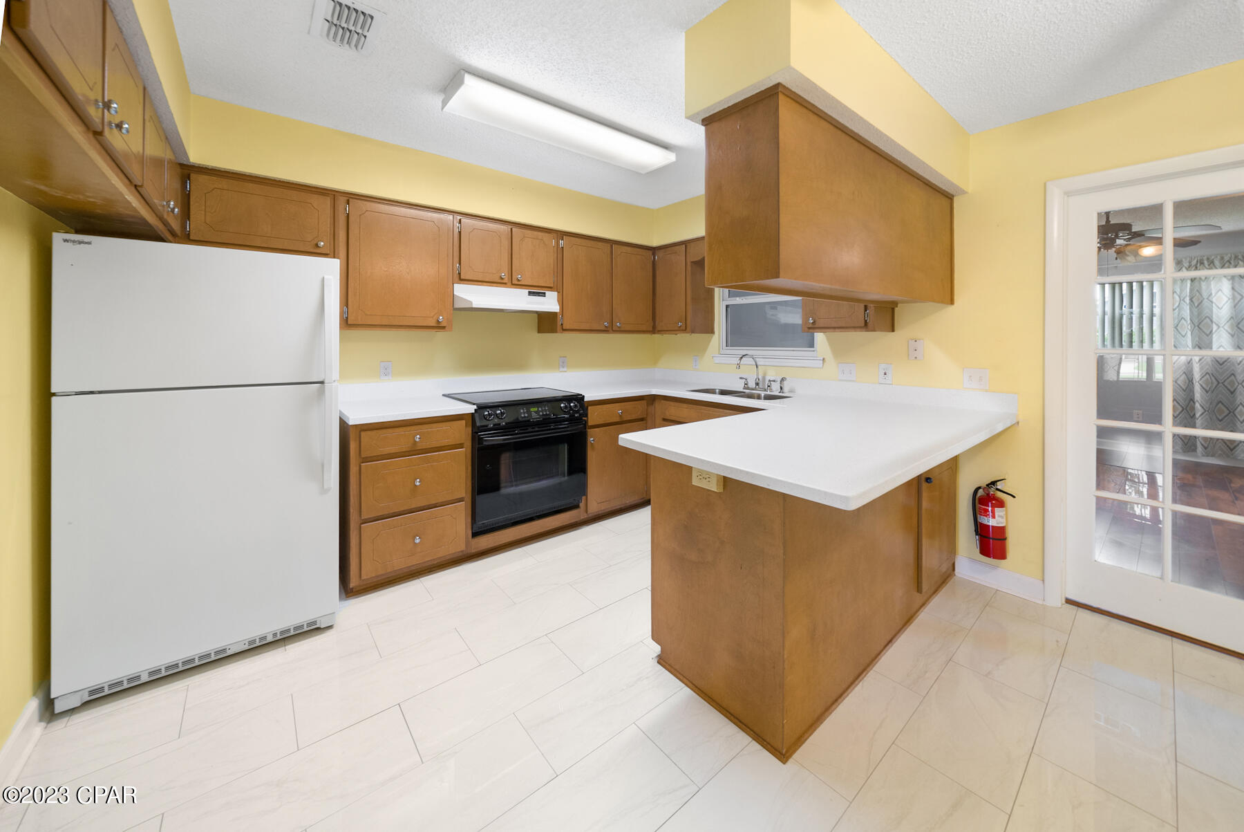 Belaire Estates U-6 - Residential Lease