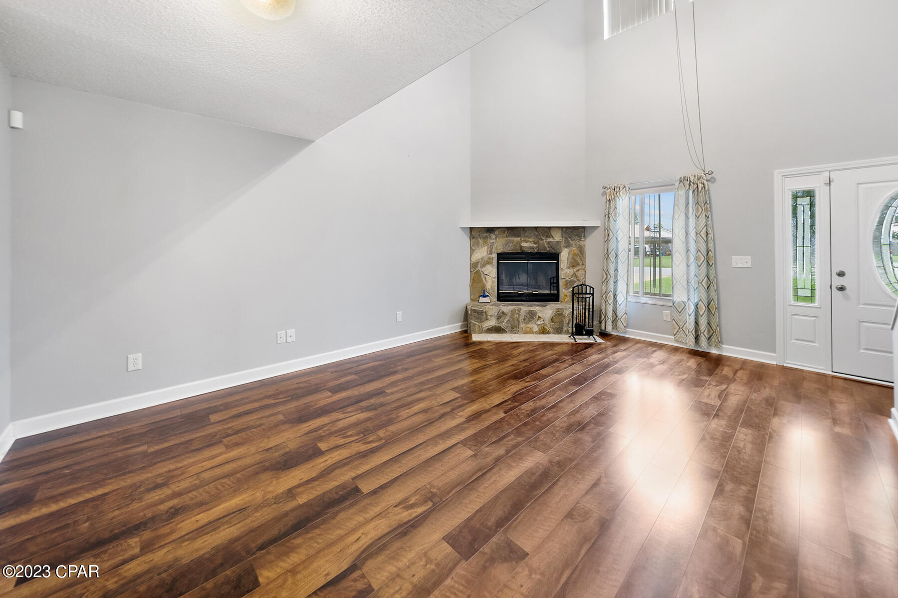 Belaire Estates U-6 - Residential Lease