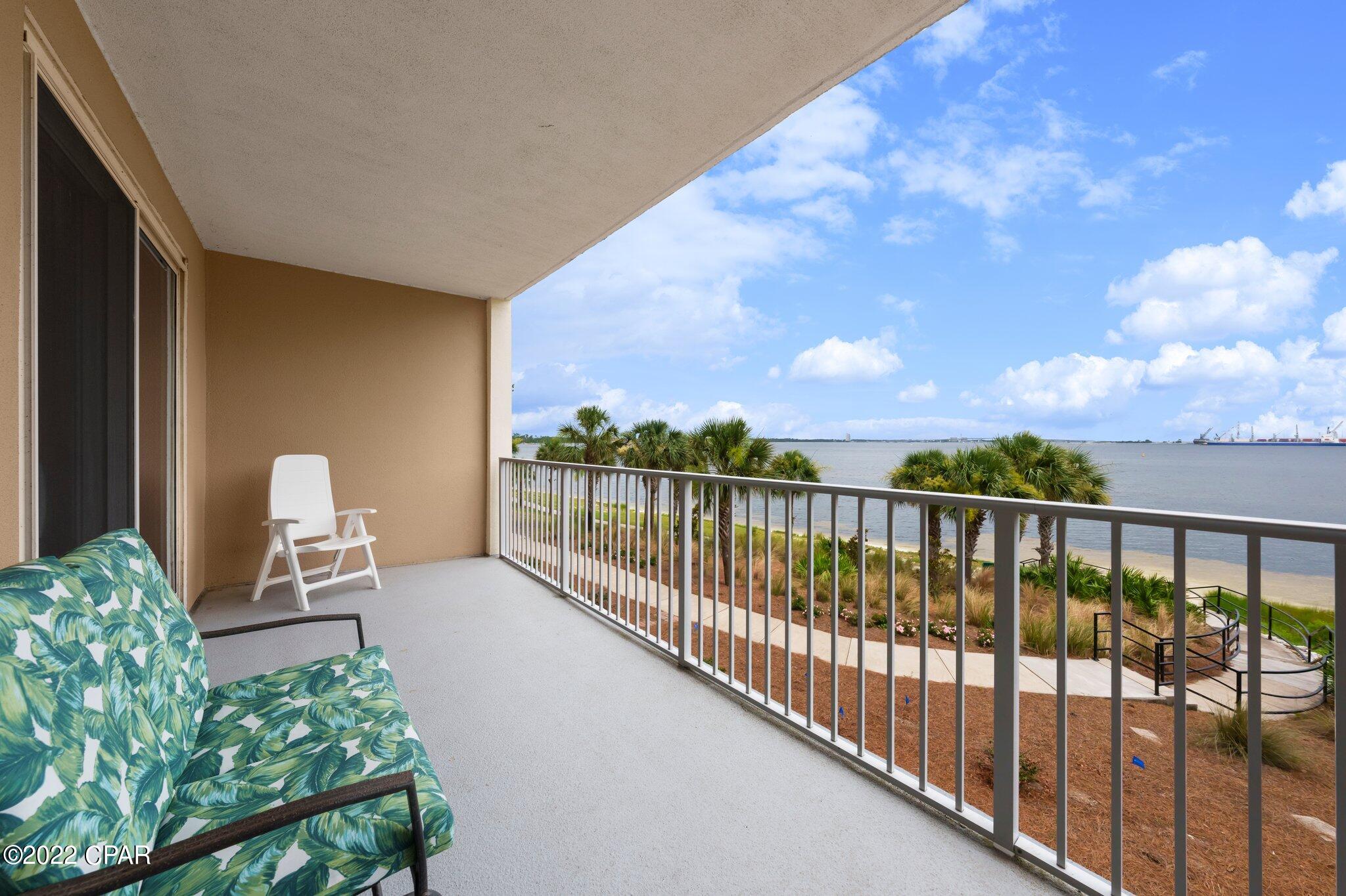 Magnolia Bay Club - Residential