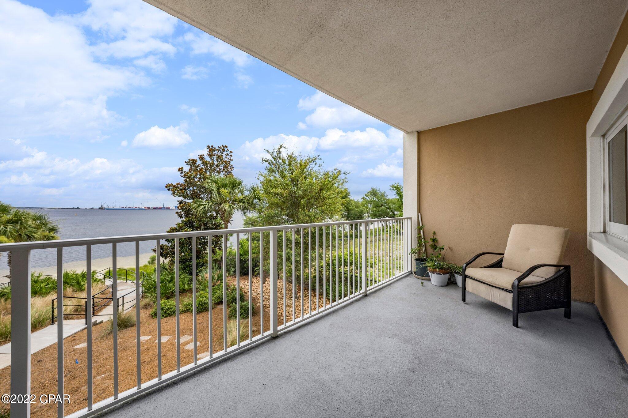 Magnolia Bay Club - Residential