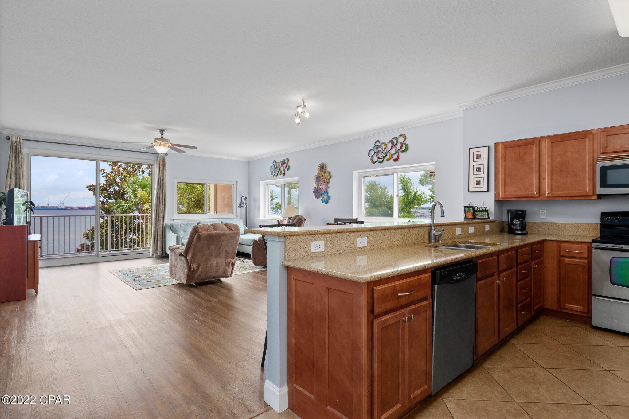 Magnolia Bay Club - Residential