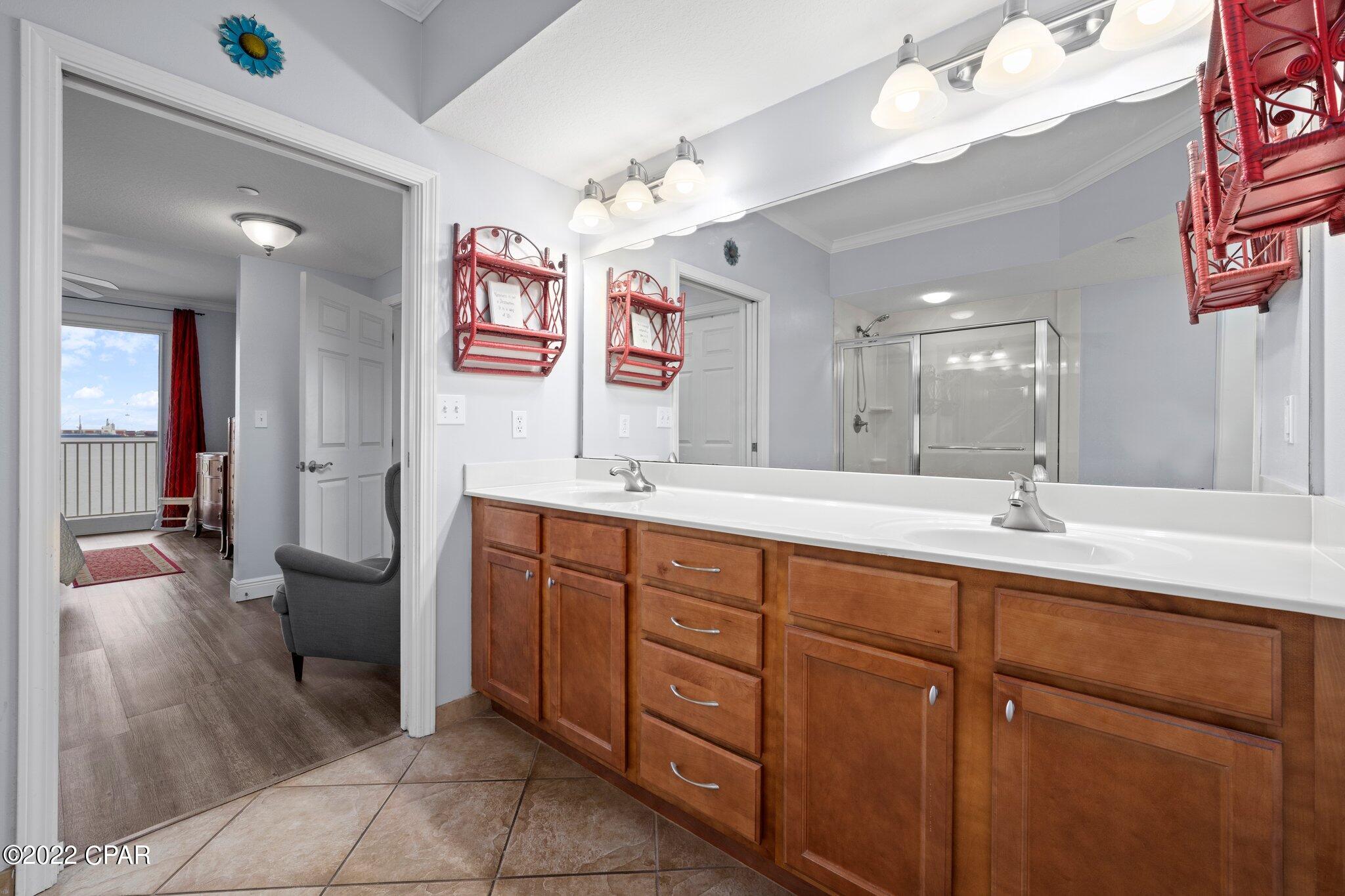 Magnolia Bay Club - Residential