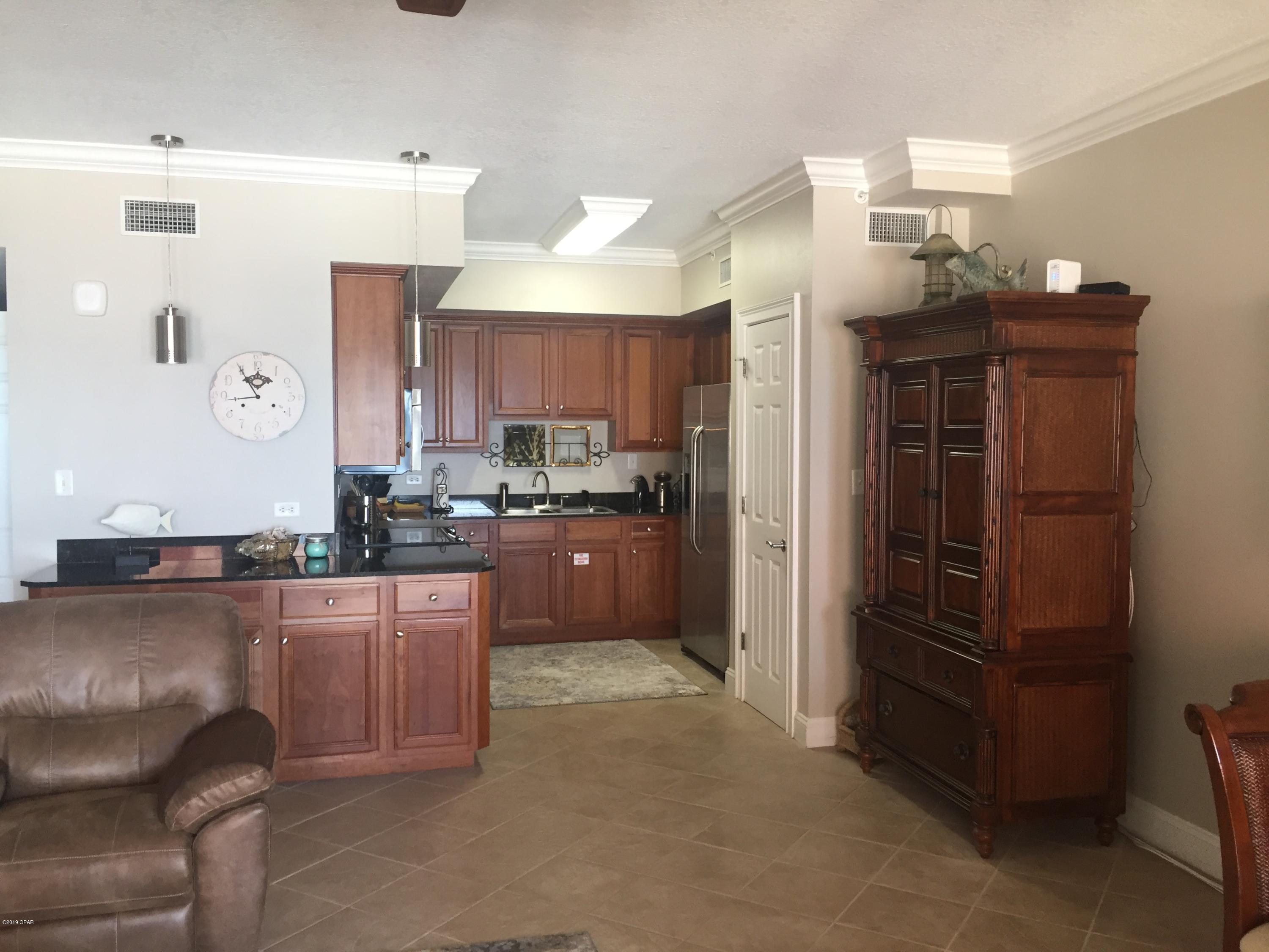 Paradise Shores - Residential