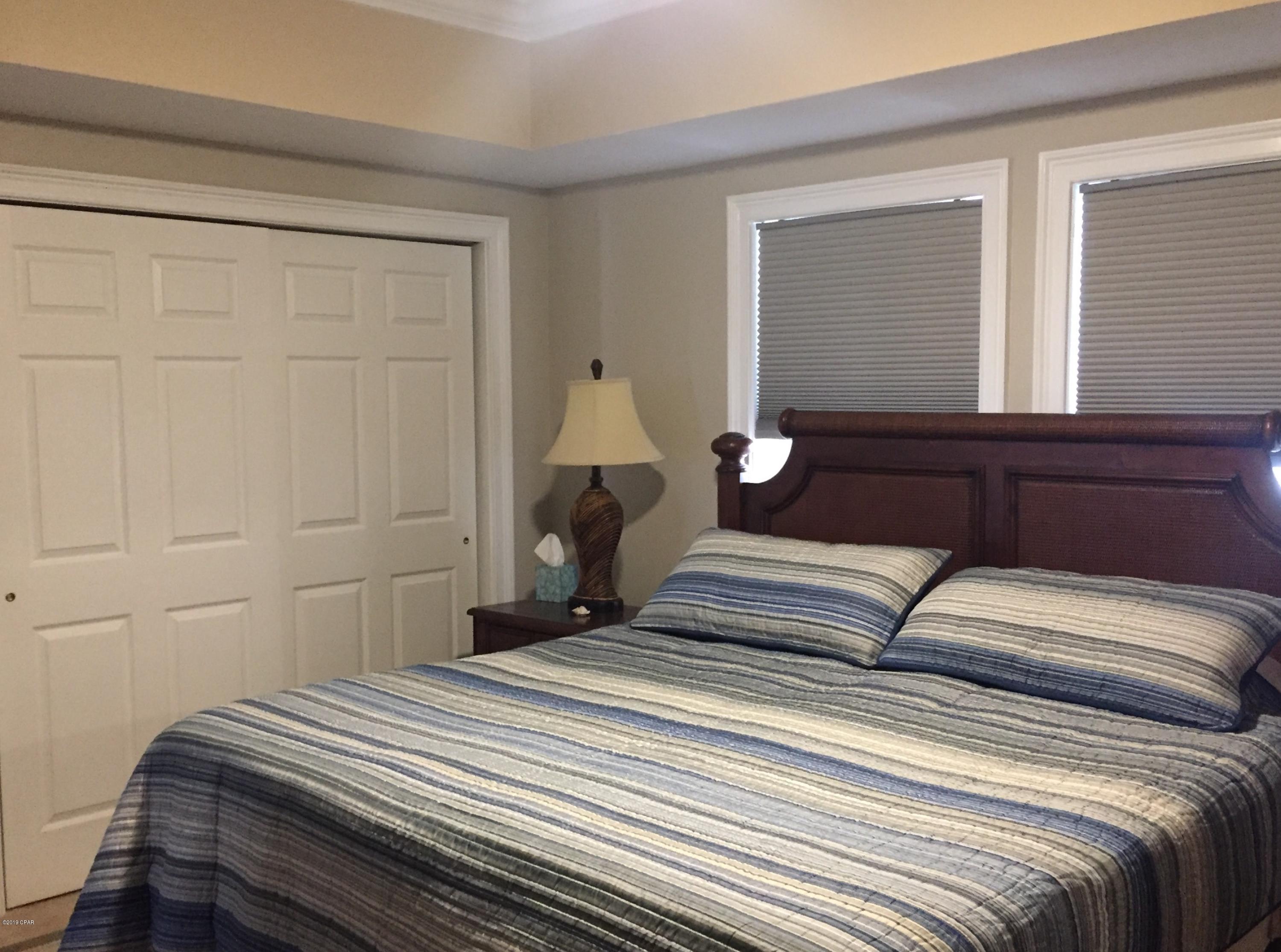 Paradise Shores - Residential
