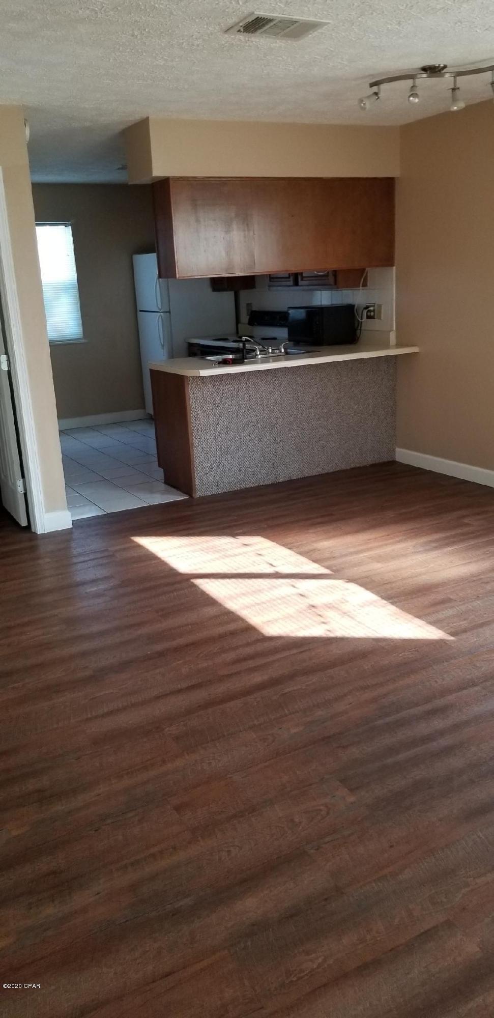 [No Recorded Subdiv] - Residential Lease