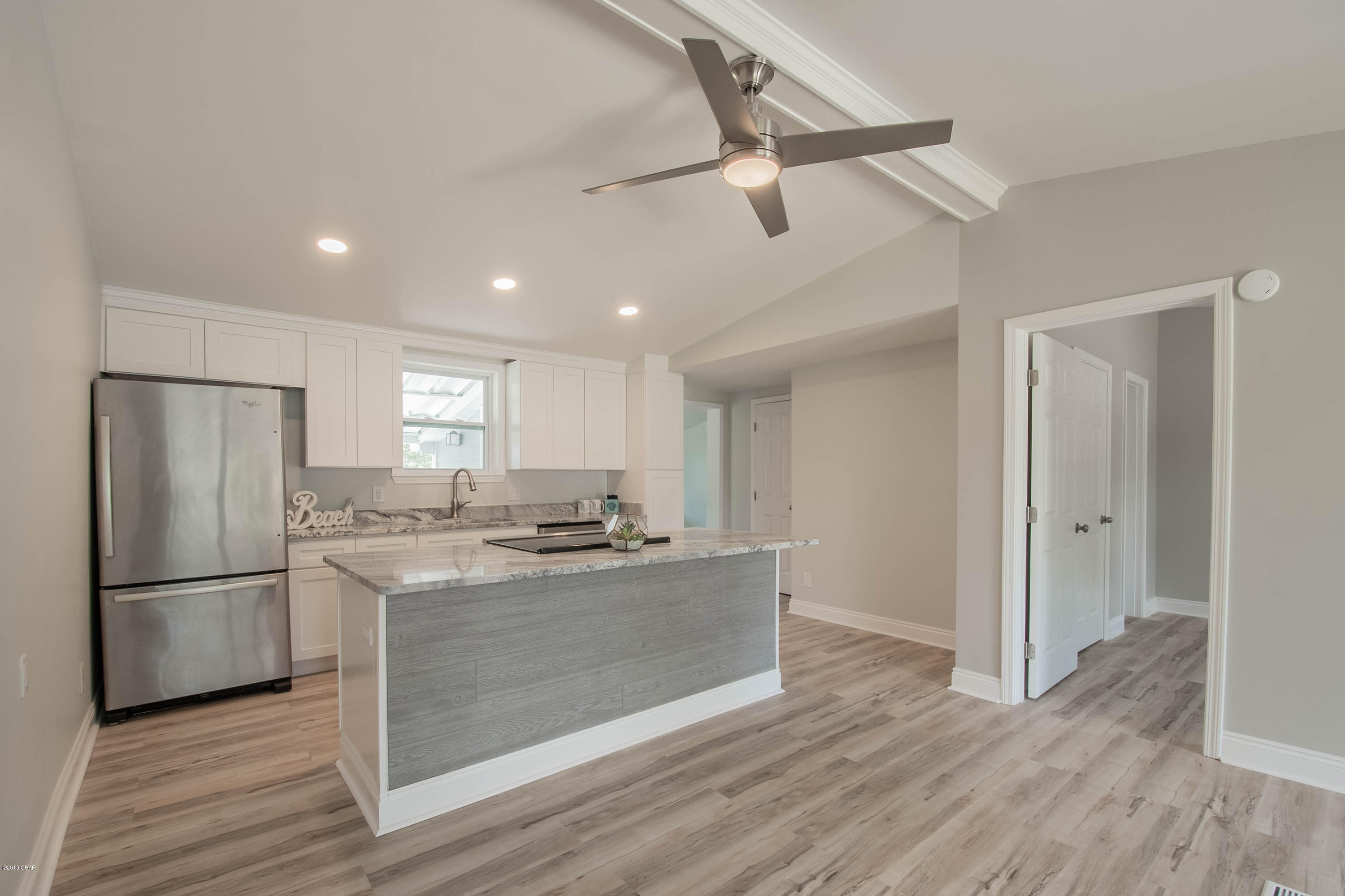 Laguna Beach Estates 7th Add - Residential