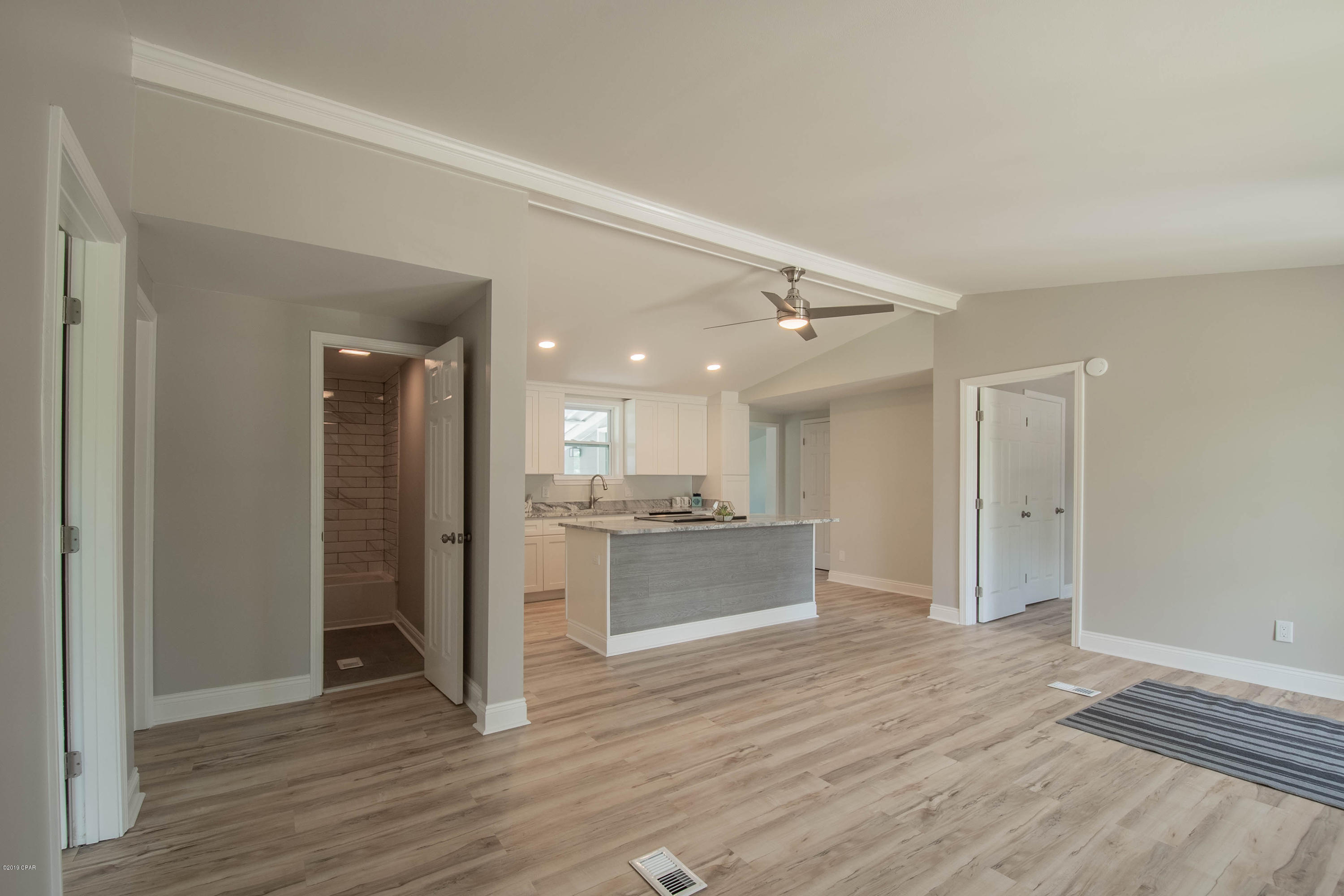 Laguna Beach Estates 7th Add - Residential