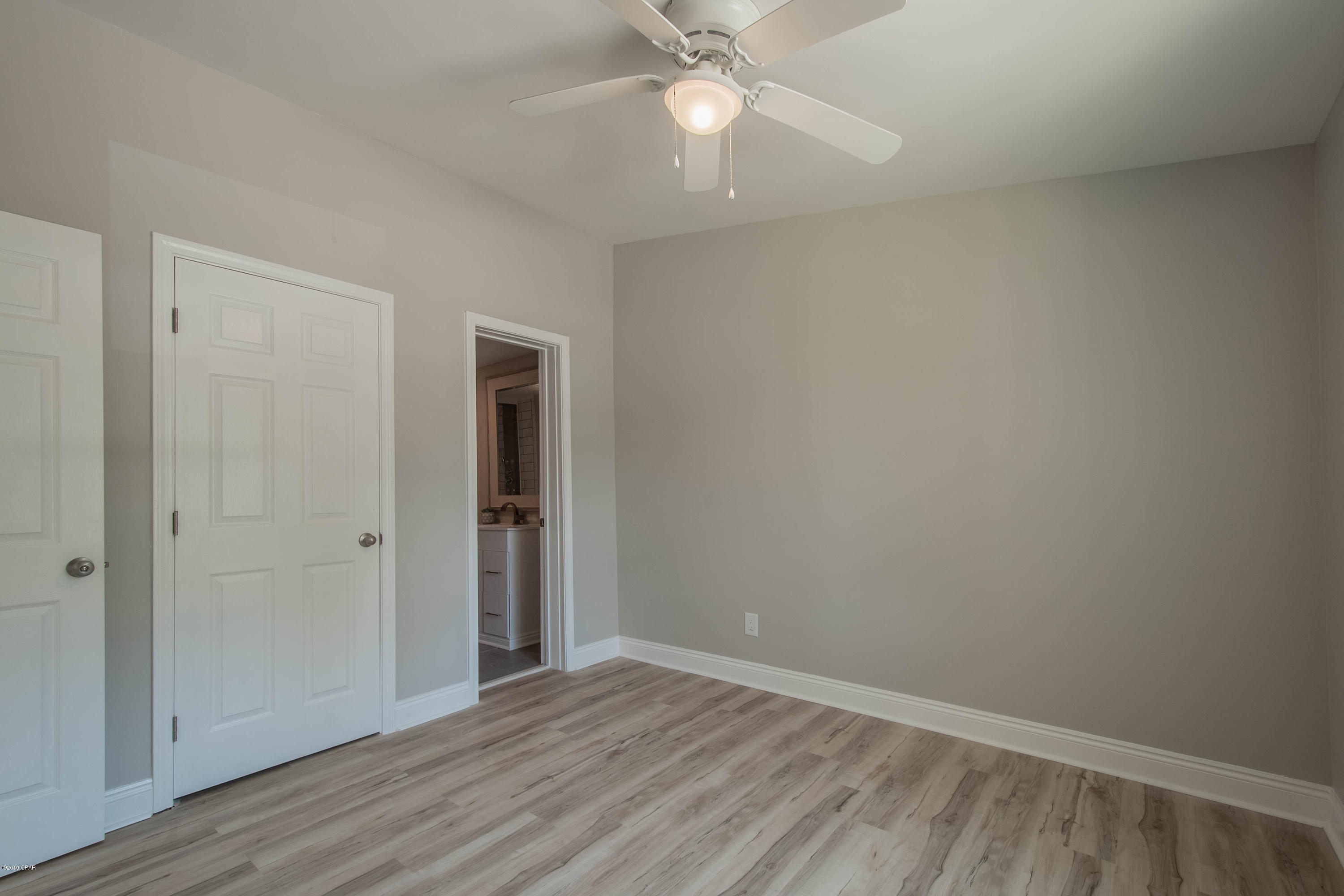 Laguna Beach Estates 7th Add - Residential