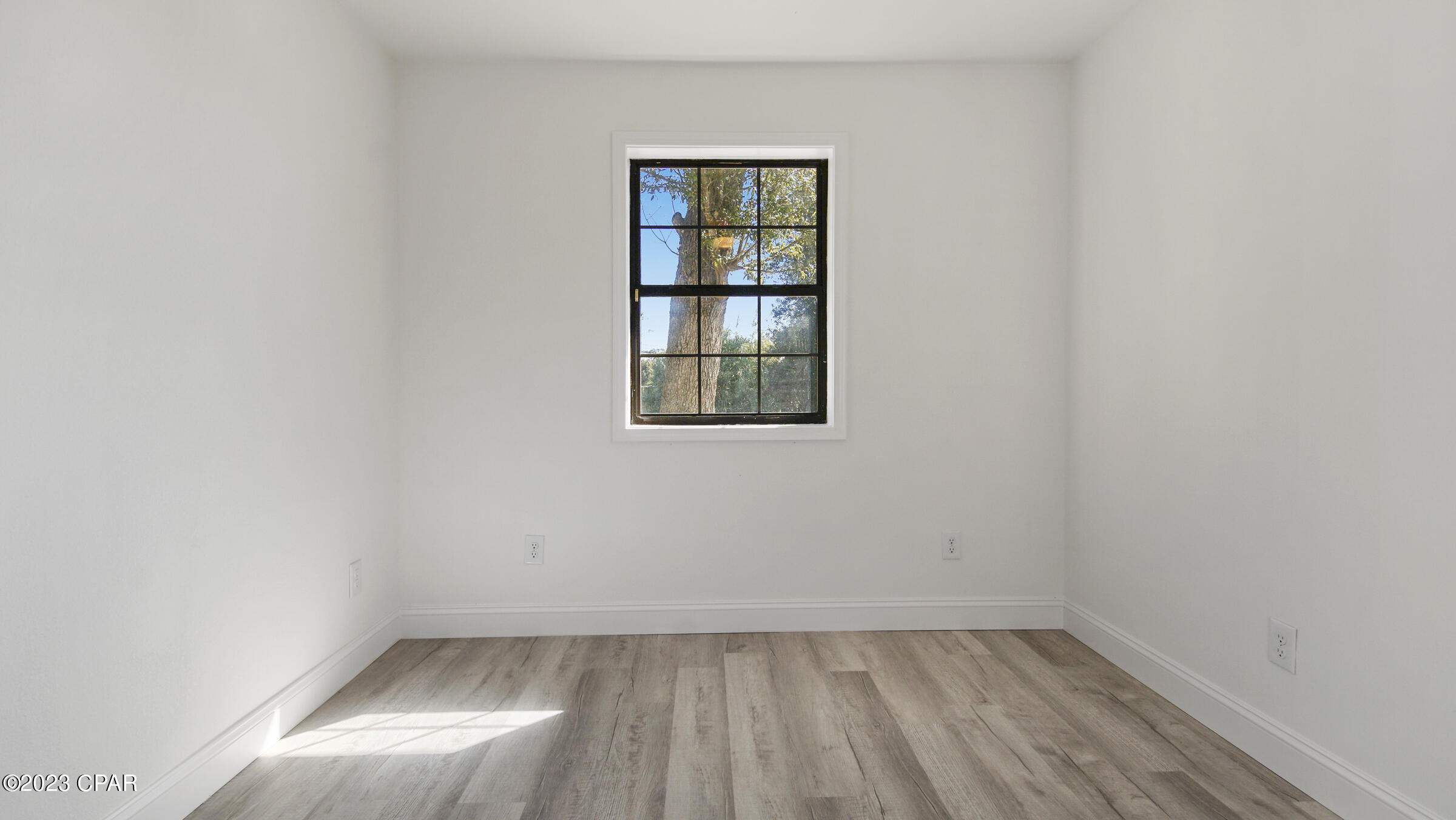 Long Point Park 5th Add - Residential