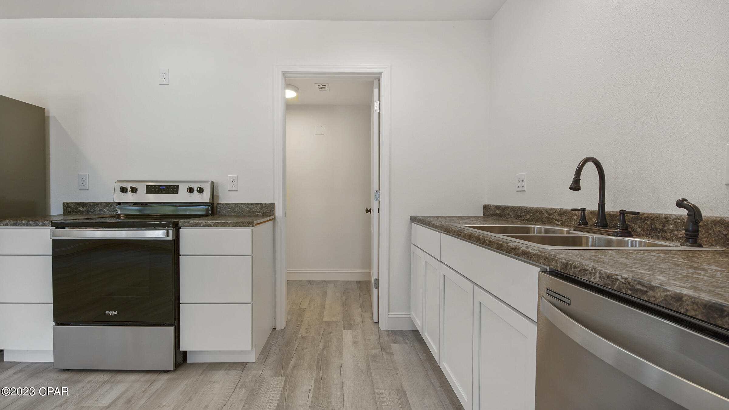 Long Point Park 5th Add - Residential