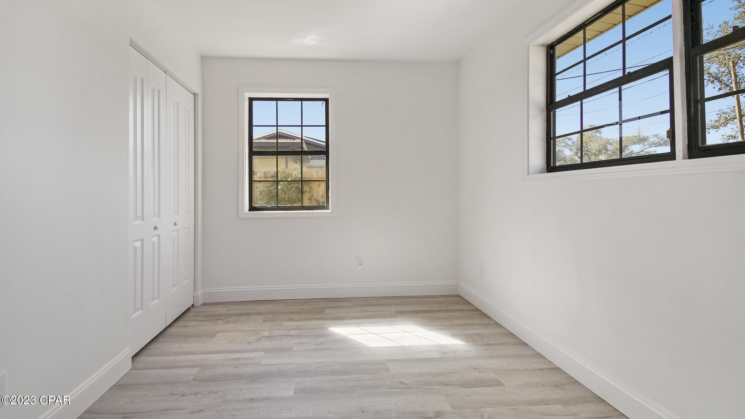 Long Point Park 5th Add - Residential