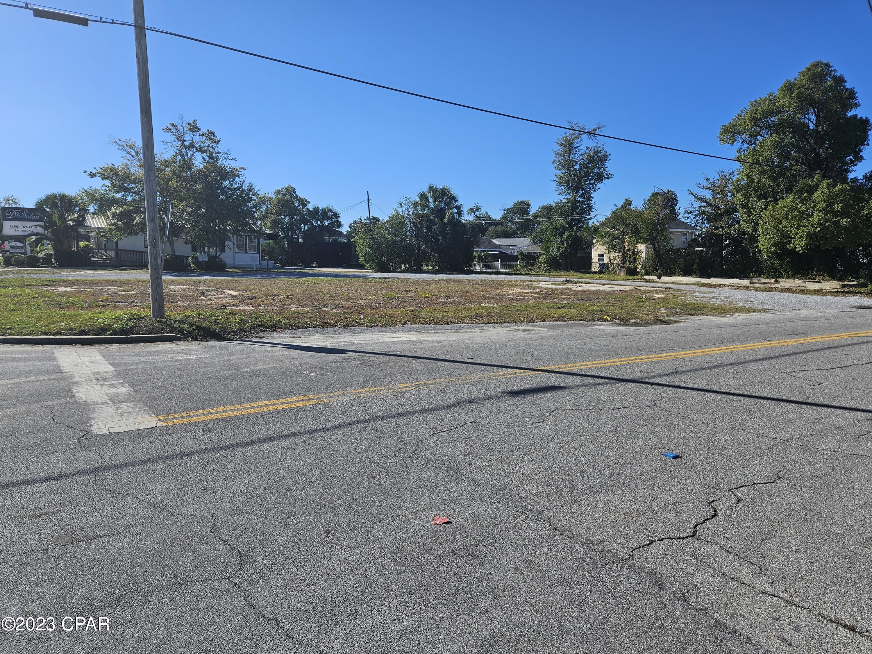 [No Recorded Subdiv] - Land