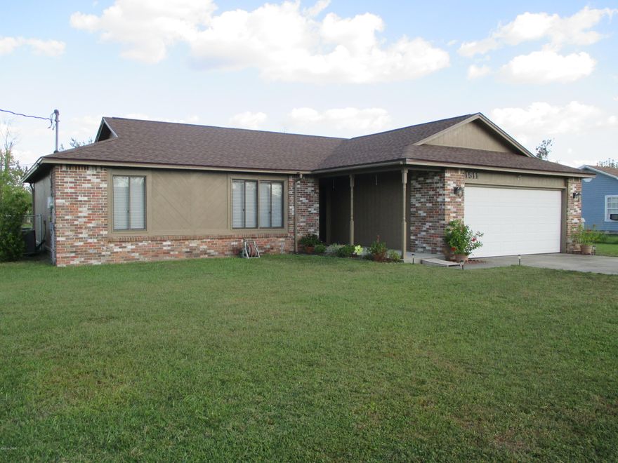 CURRENTLY UNDER CONTRACT, SELLER ACCEPTING BACK UP OFFERS.  This extremely well maintained 3 bedroom 2 bath Lynn Haven home is truly move in ready.  The home sits on a manicured double lot with a fenced back yard large enough for the pool of your choice.  The roof, windows and fence are new and the air conditioner is 4 years old and includes a transferable service plan.  The master bedroom furniture and dining table are negotiable.  Call your realtor today and schedule your private showing.  All measurements approximate, verify if important.