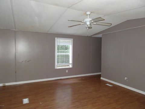A home in Chipley
