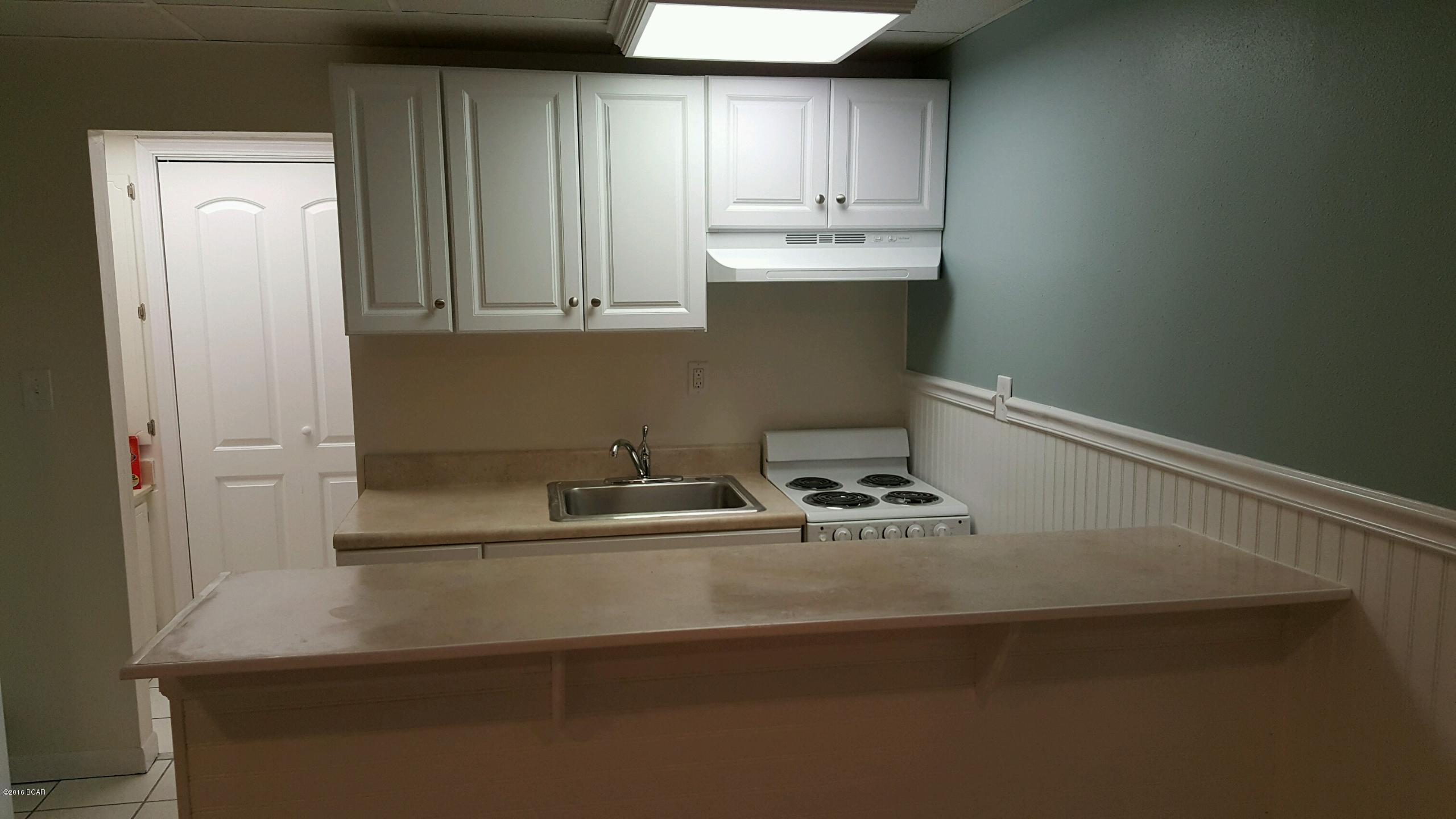 Fontainebleau Terrace - Residential