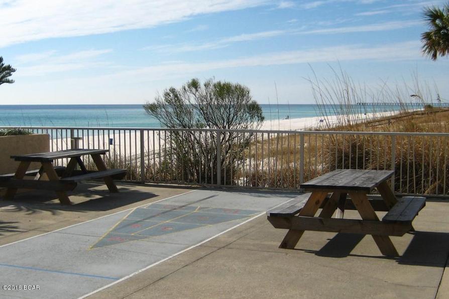 Fontainebleau Terrace - Residential