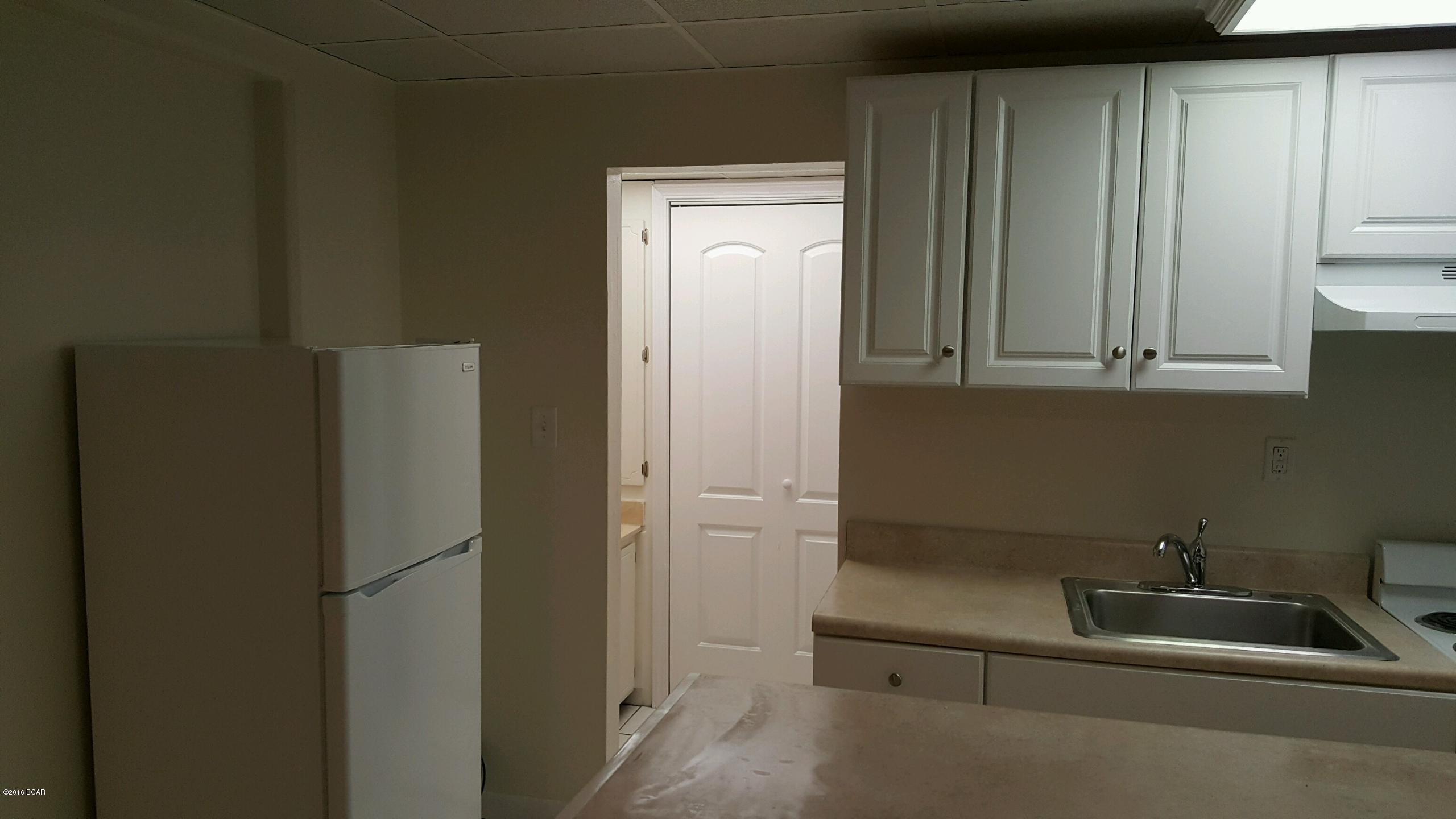 Fontainebleau Terrace - Residential