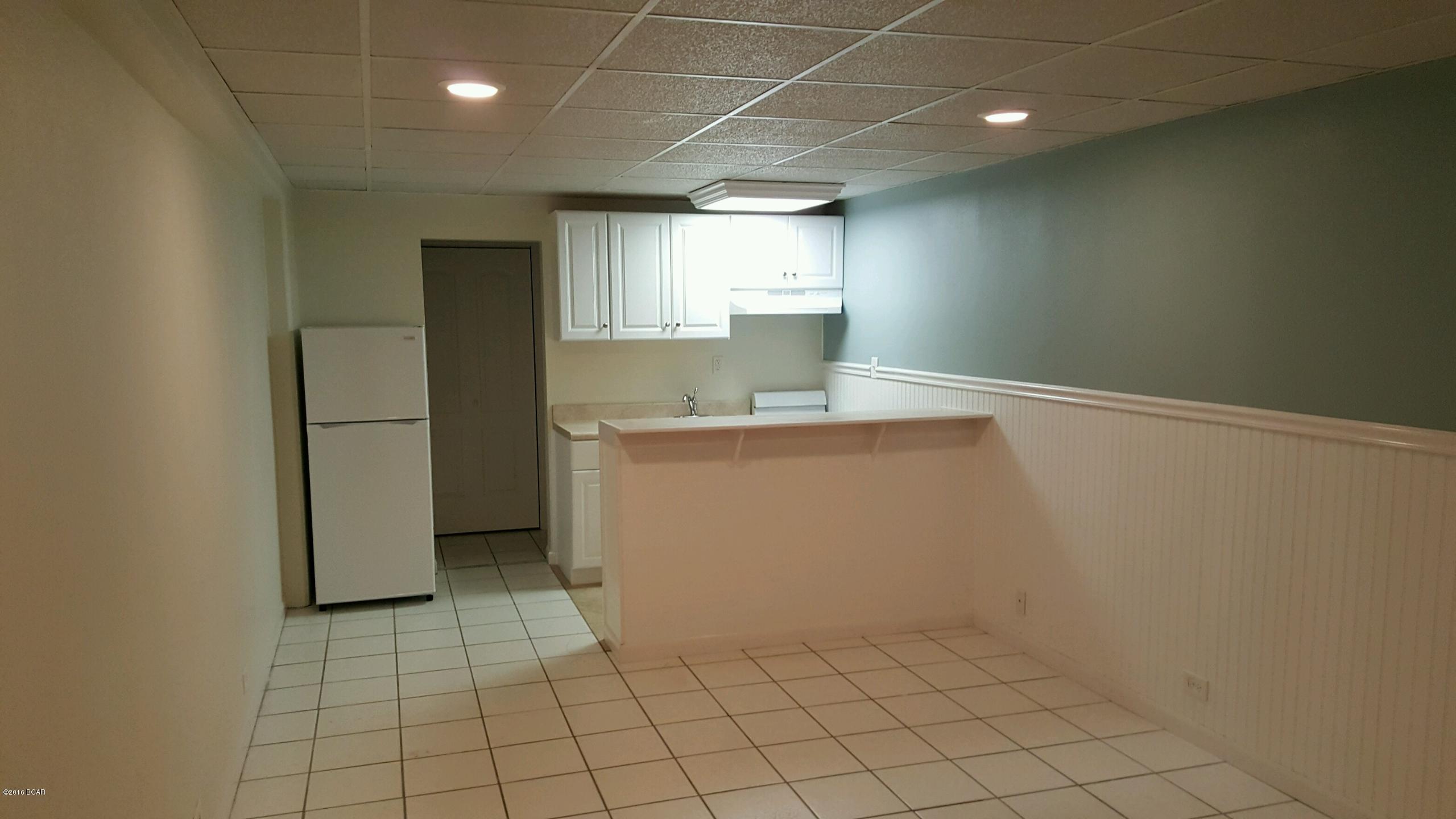 Fontainebleau Terrace - Residential