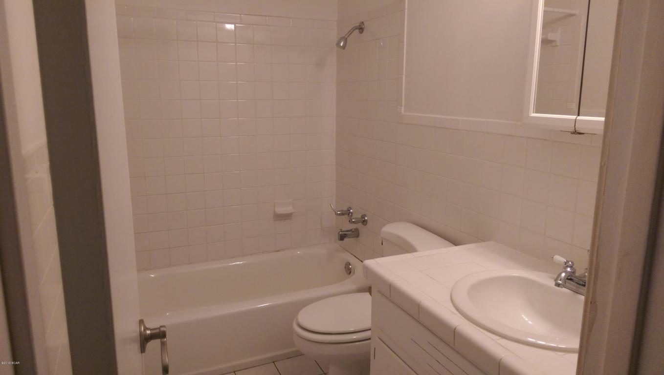 Lannie Rowe Lake Estates U-10 - Residential Lease