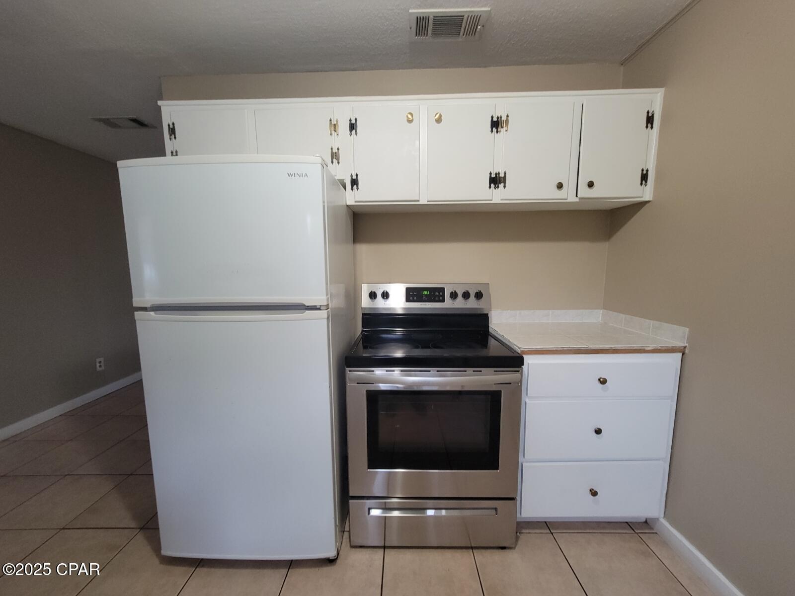 [No Recorded Subdiv] - Residential Lease