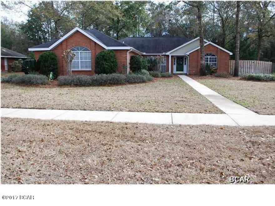 Endered for Comp Purposes Only New Roof put on March 2017