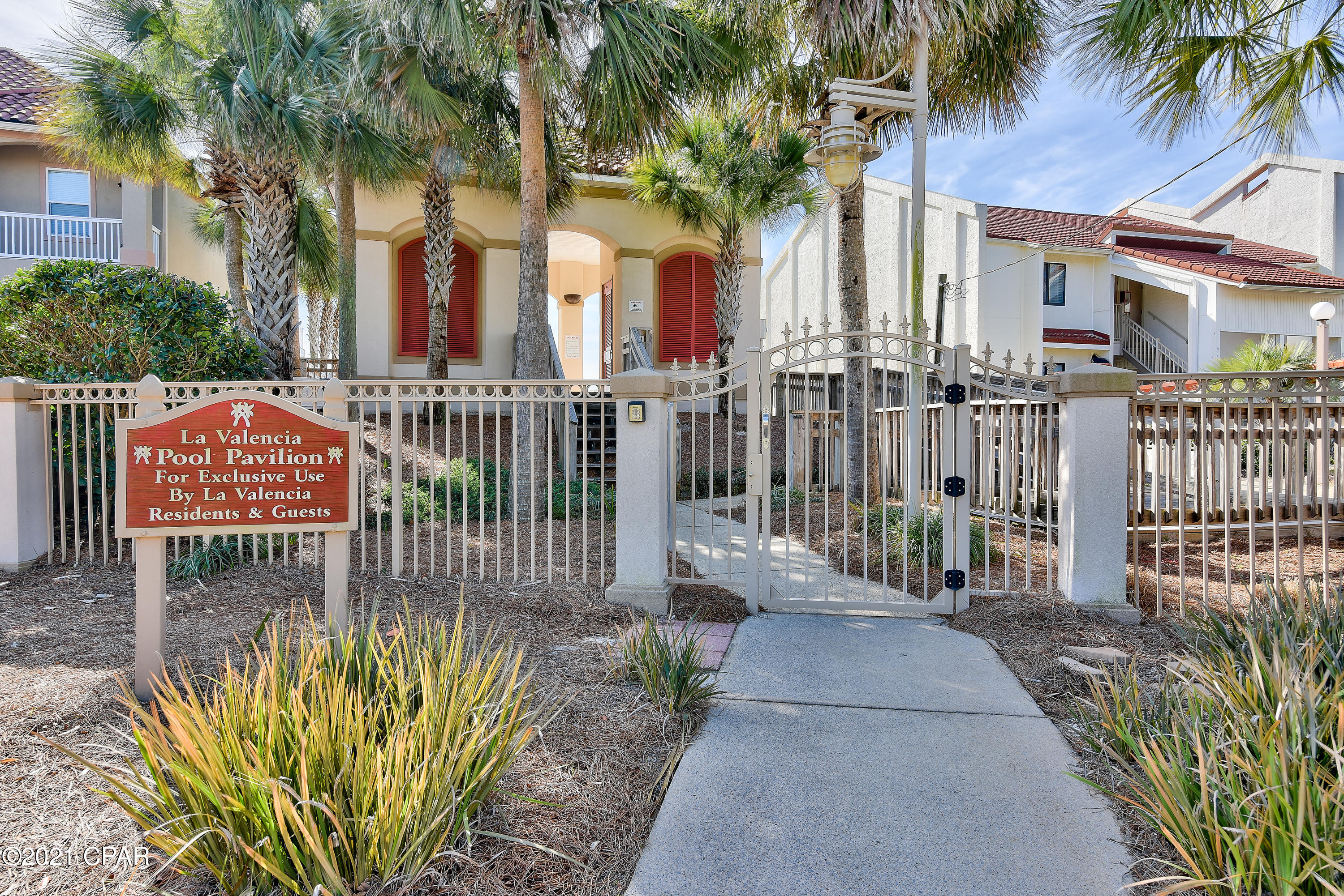 La Valencia Beach Resort - Residential