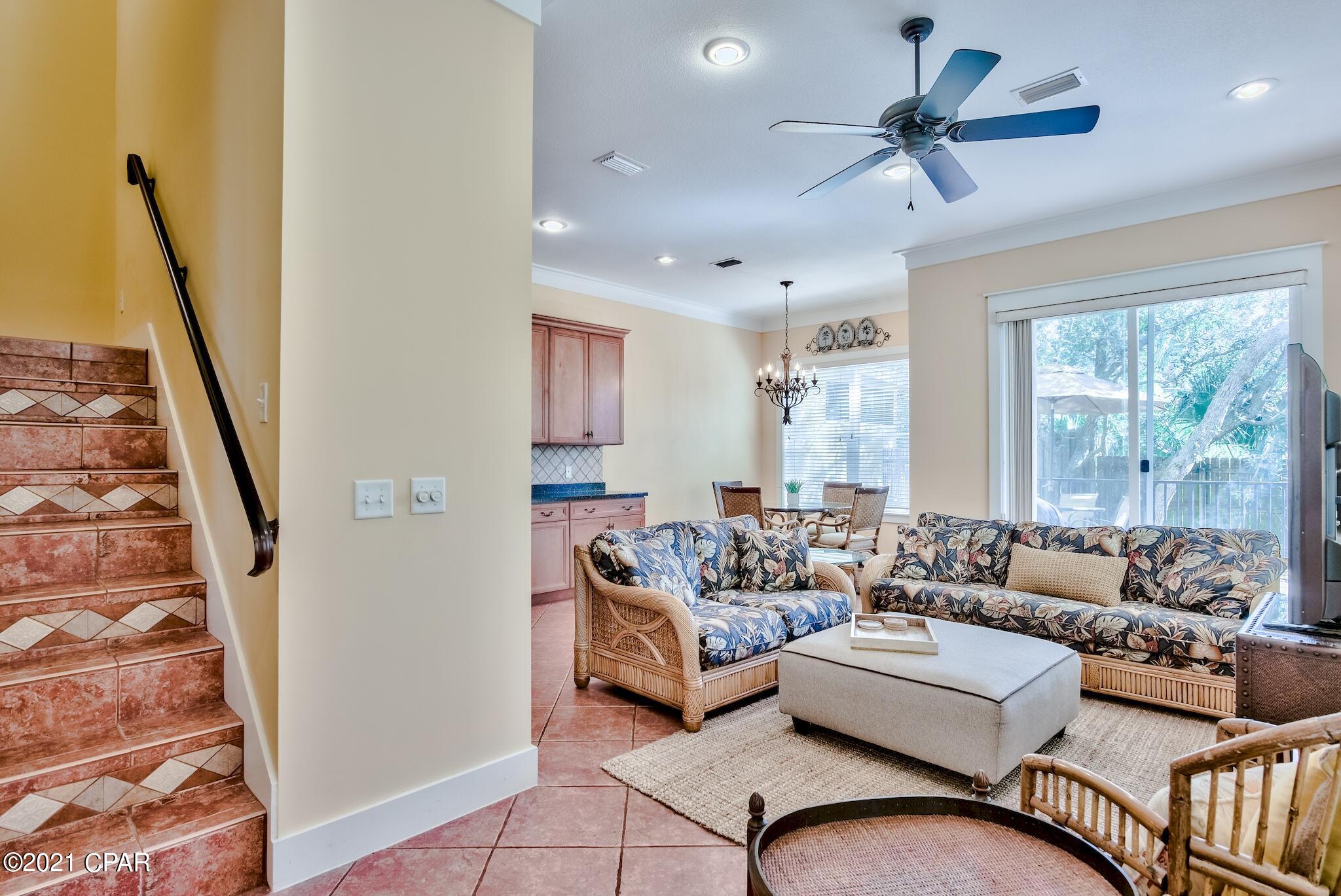 La Valencia Beach Resort - Residential