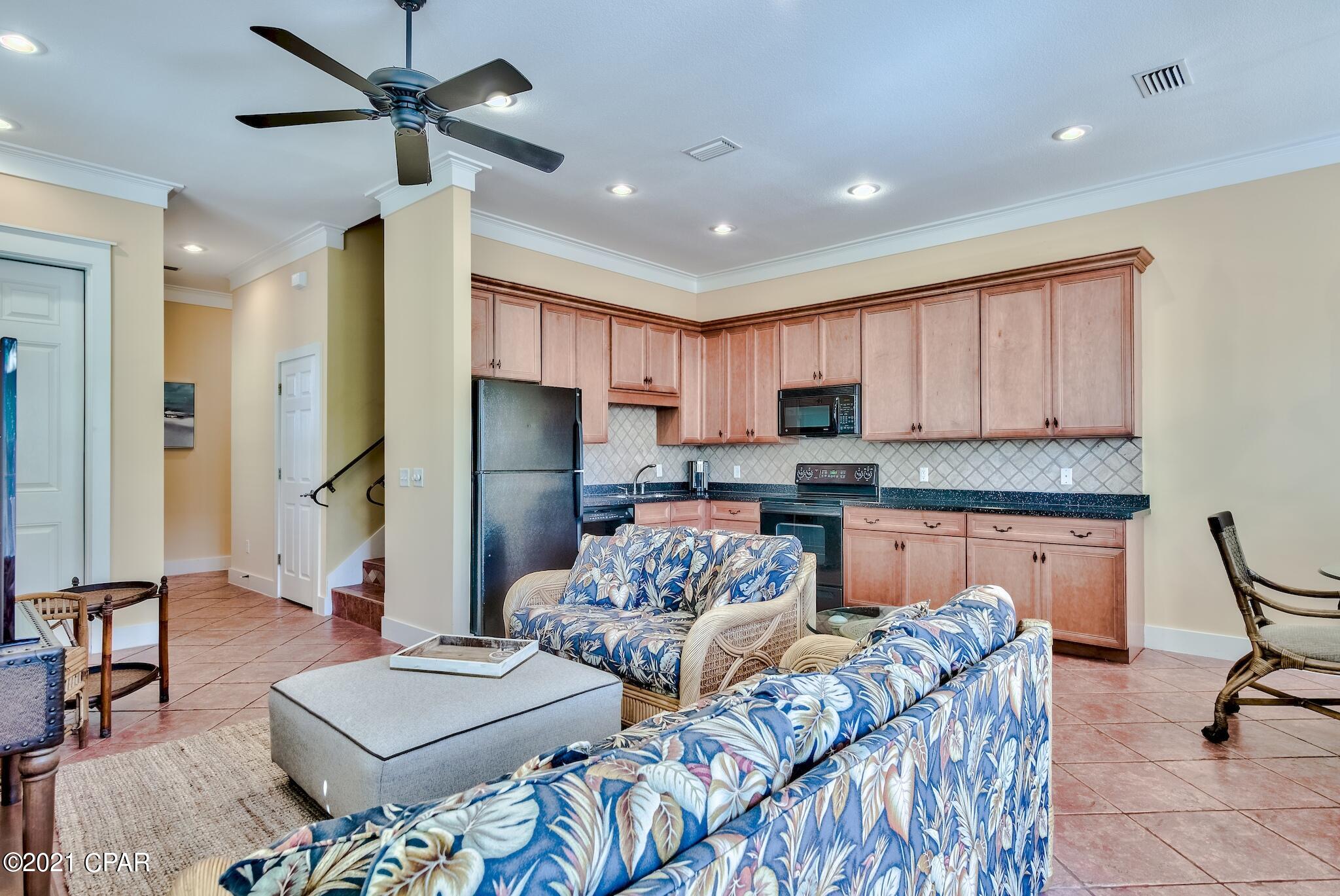 La Valencia Beach Resort - Residential