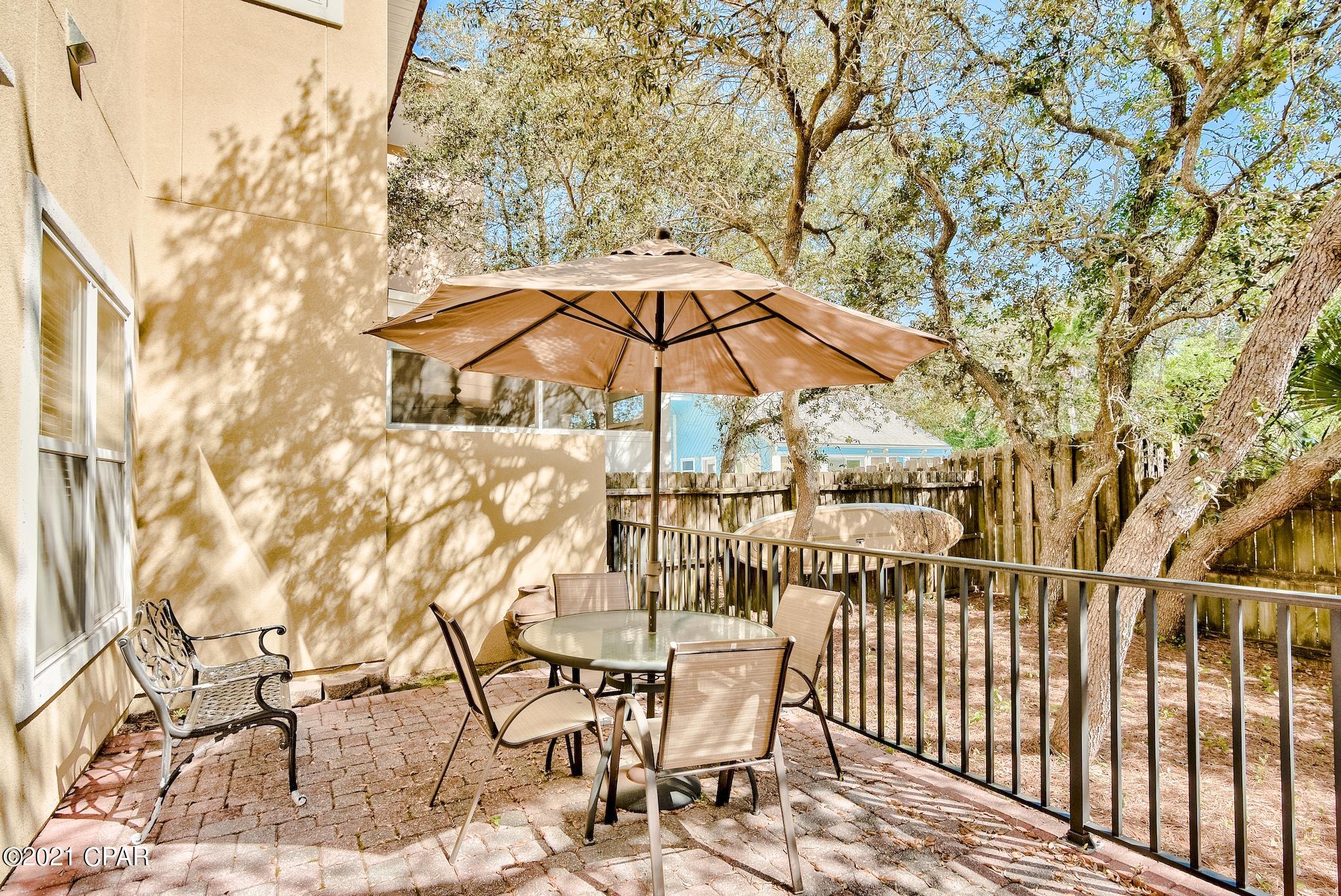 La Valencia Beach Resort - Residential