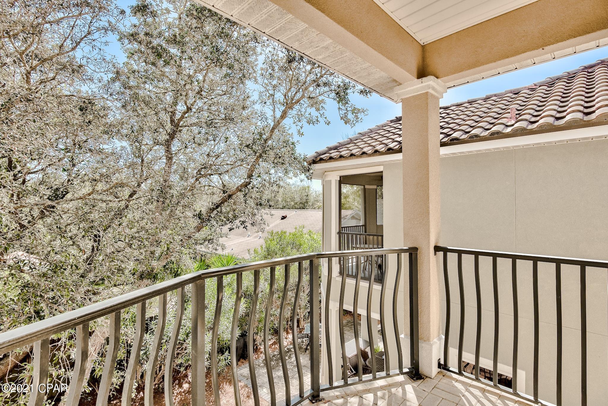 La Valencia Beach Resort - Residential