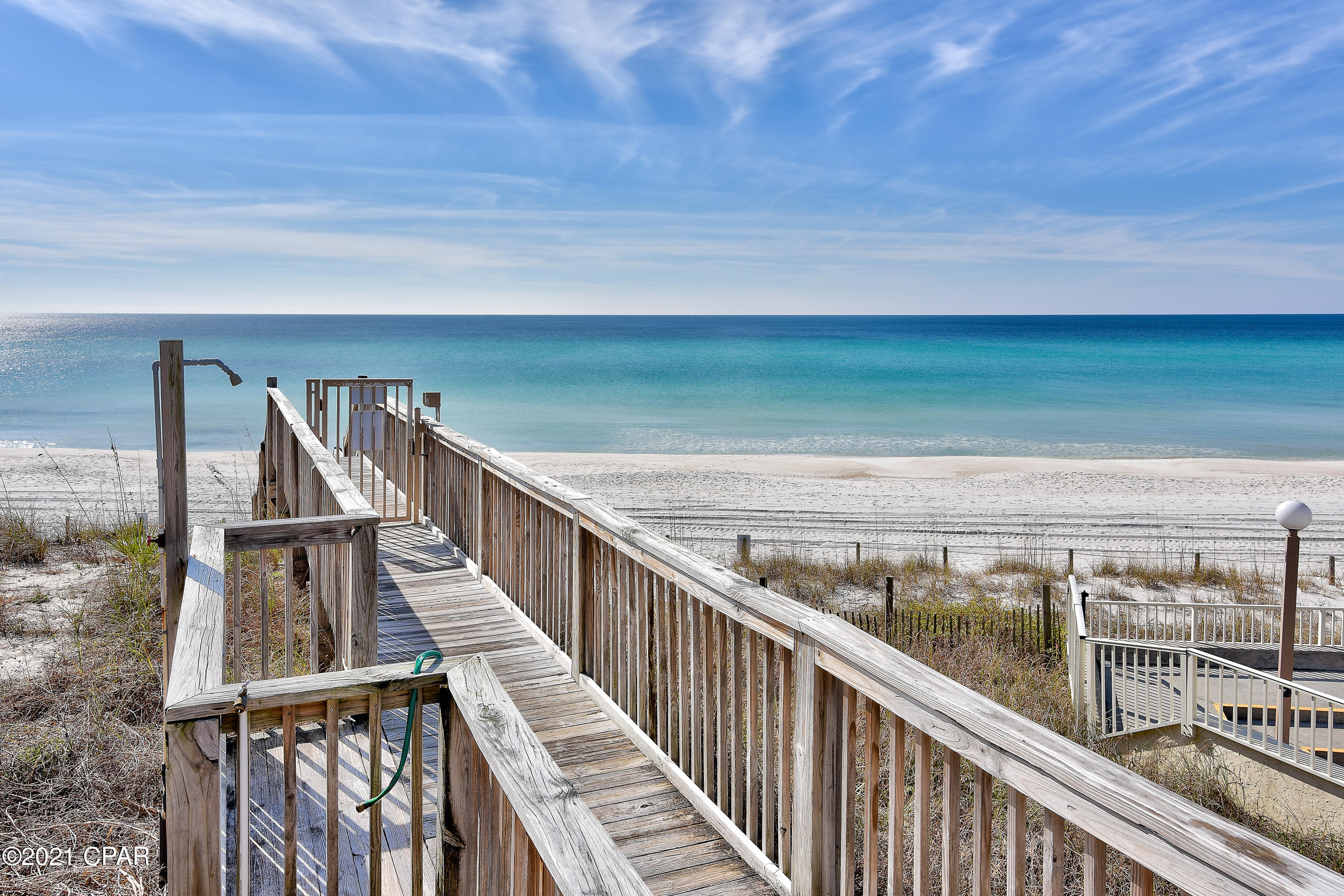 La Valencia Beach Resort - Residential