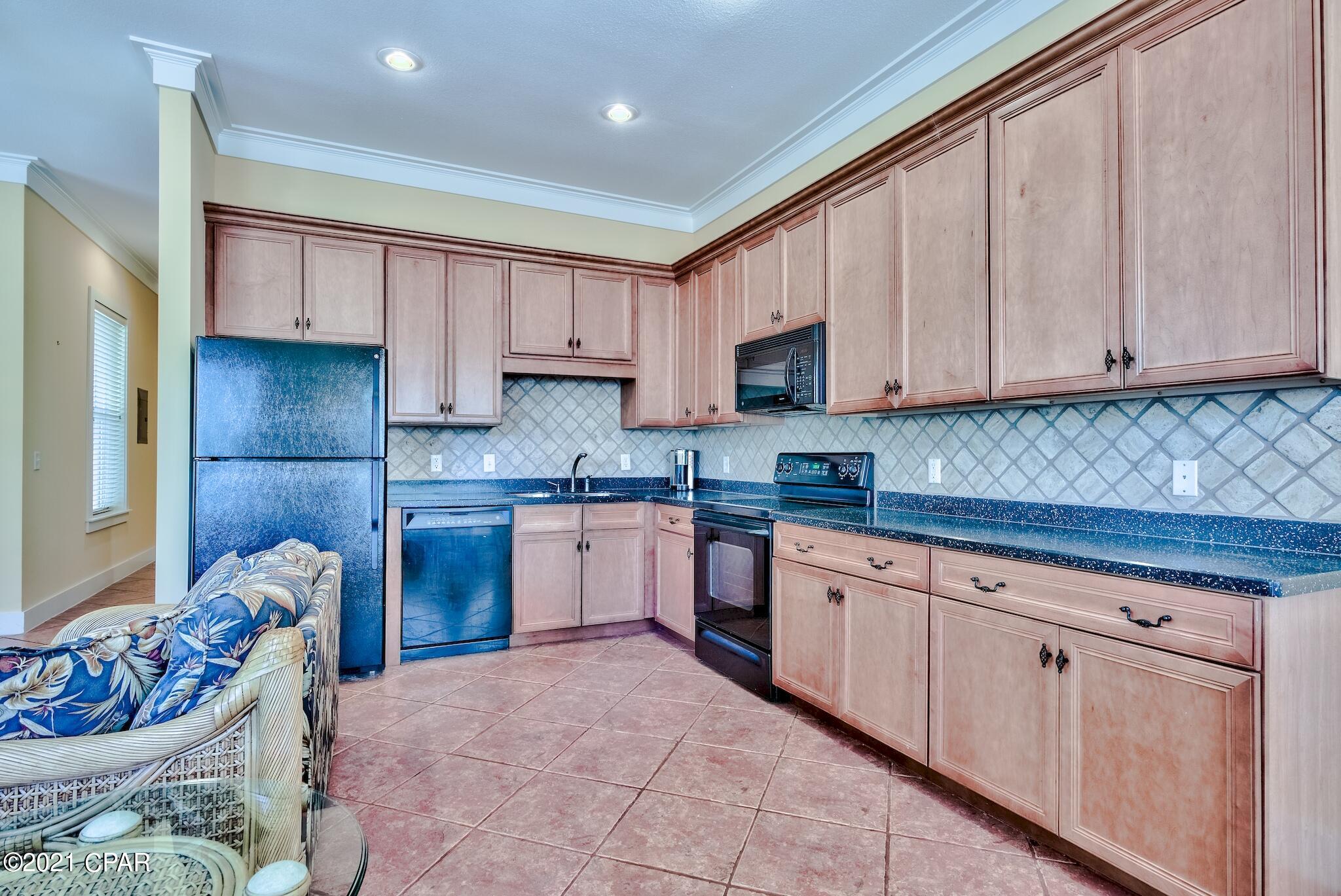 La Valencia Beach Resort - Residential