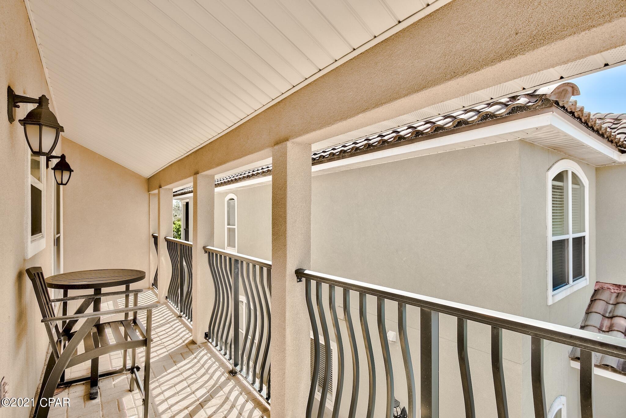 La Valencia Beach Resort - Residential