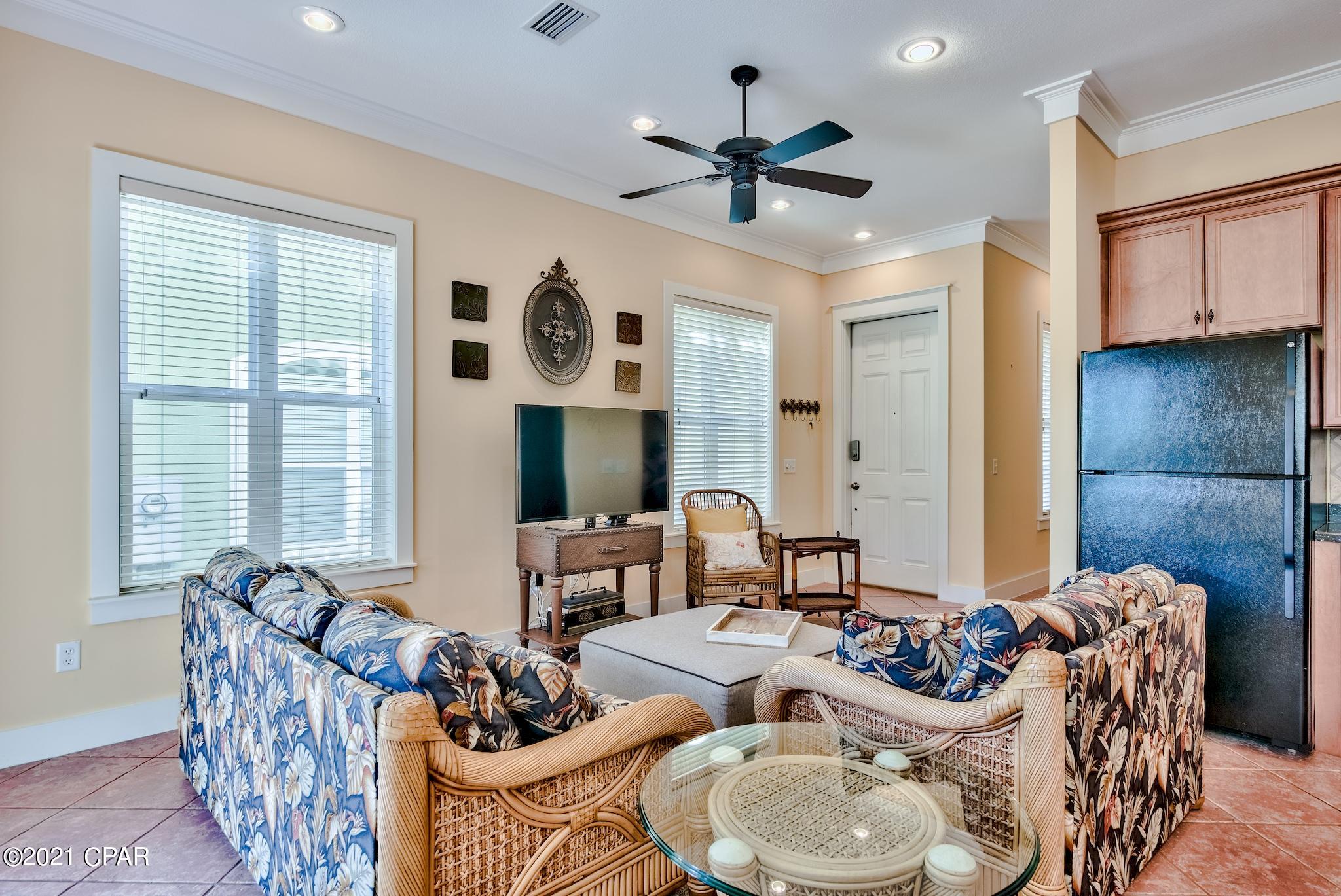 La Valencia Beach Resort - Residential